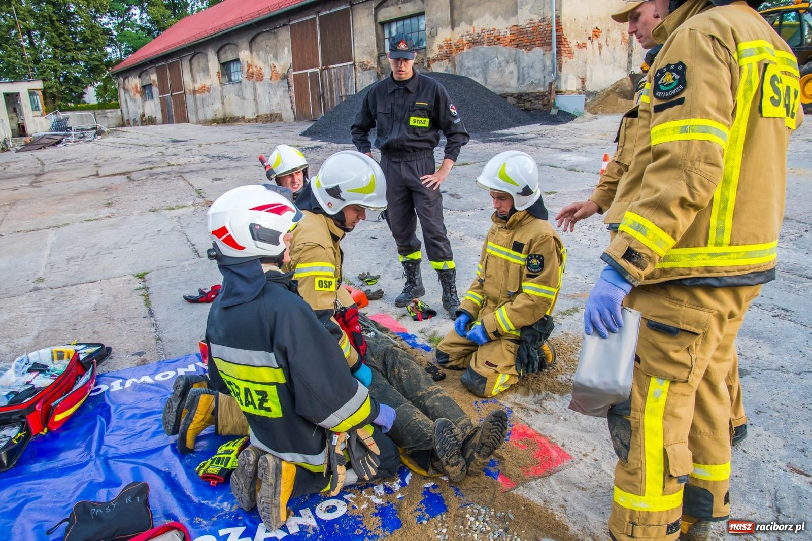 Zdjęcie w galerii na portalu naszraciborz.pl: Ćwiczenia strażackie w Krzanowicach. Świętowanie 135-lecia miejscowej OSP wiadomości z regionu