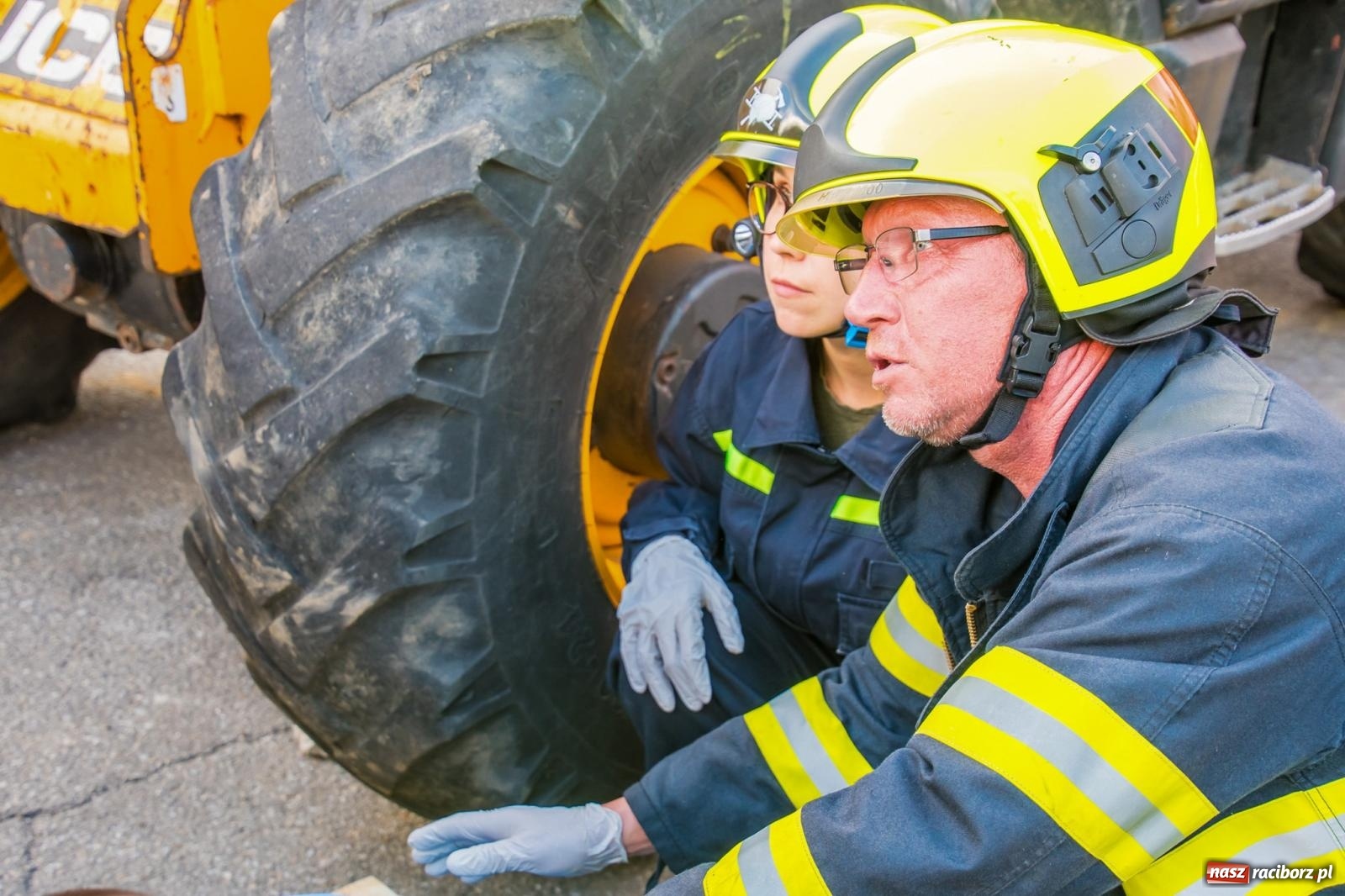 Zdjęcie w galerii na portalu naszraciborz.pl: Ćwiczenia strażackie w Krzanowicach. Świętowanie 135-lecia miejscowej OSP wiadomości z regionu
