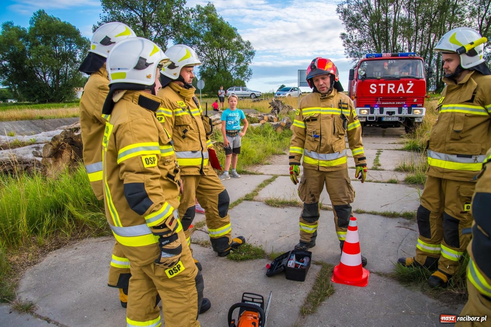 Zdjęcie w galerii na portalu naszraciborz.pl: Ćwiczenia strażackie w Krzanowicach. Świętowanie 135-lecia miejscowej OSP wiadomości z regionu