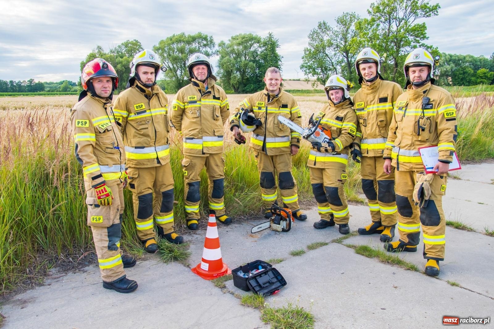 Zdjęcie w galerii na portalu naszraciborz.pl: Ćwiczenia strażackie w Krzanowicach. Świętowanie 135-lecia miejscowej OSP wiadomości z regionu