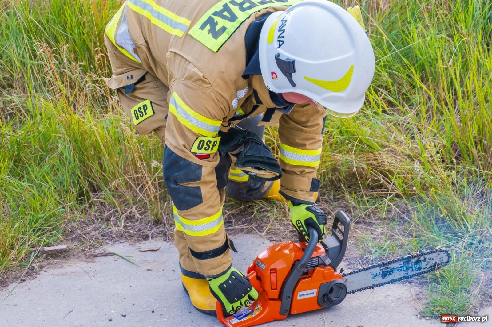 Zdjęcie w galerii na portalu naszraciborz.pl: Ćwiczenia strażackie w Krzanowicach. Świętowanie 135-lecia miejscowej OSP wiadomości z regionu