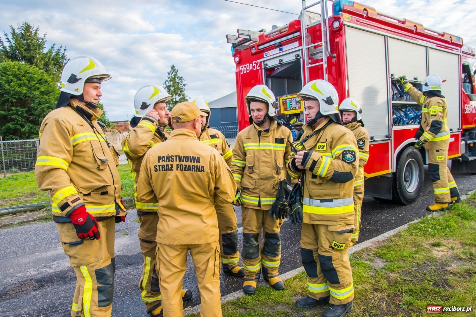 Zdjęcie w galerii na portalu naszraciborz.pl: Ćwiczenia strażackie w Krzanowicach. Świętowanie 135-lecia miejscowej OSP wiadomości z regionu