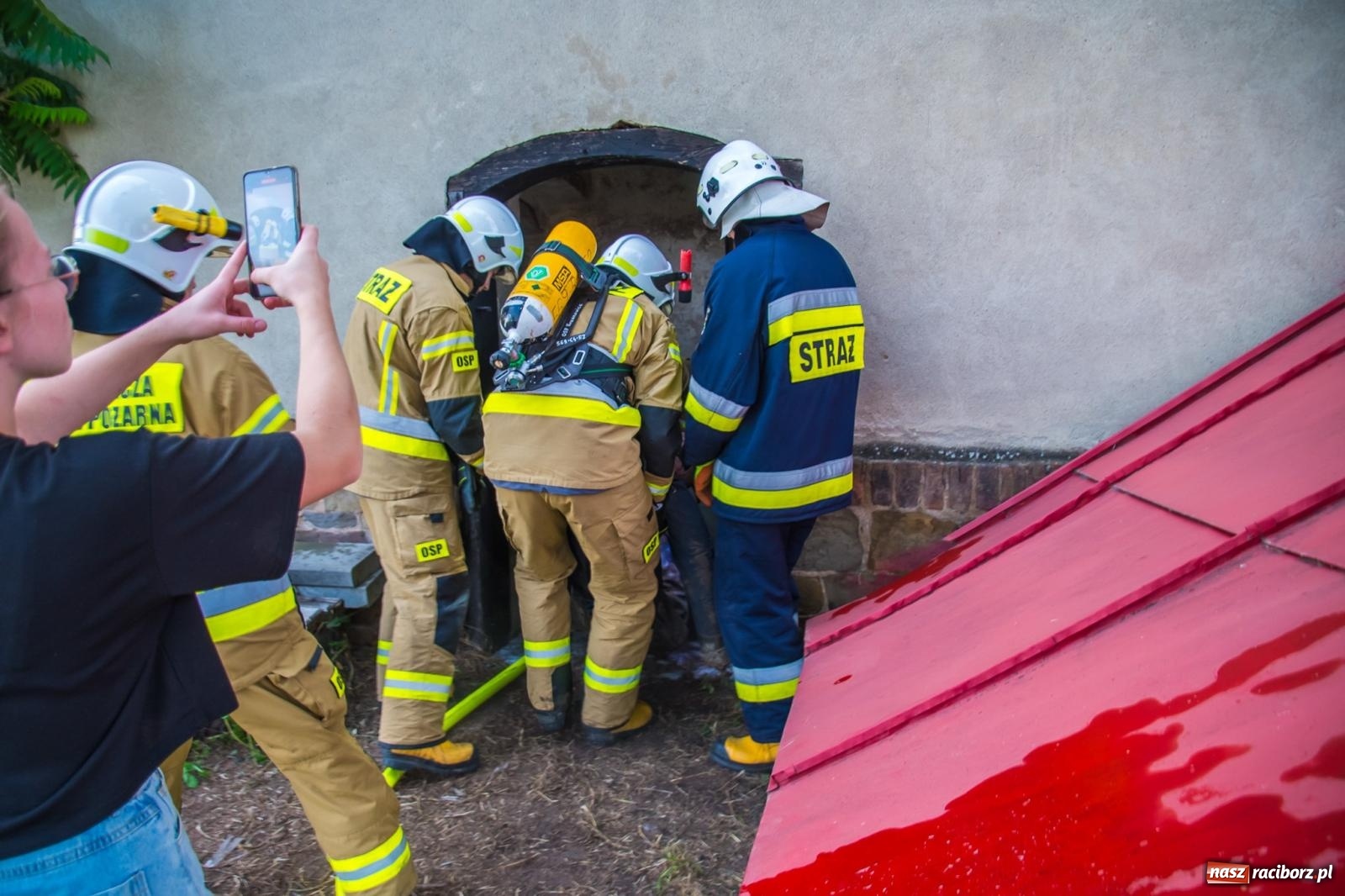 Zdjęcie w galerii na portalu naszraciborz.pl: Ćwiczenia strażackie w Krzanowicach. Świętowanie 135-lecia miejscowej OSP wiadomości z regionu
