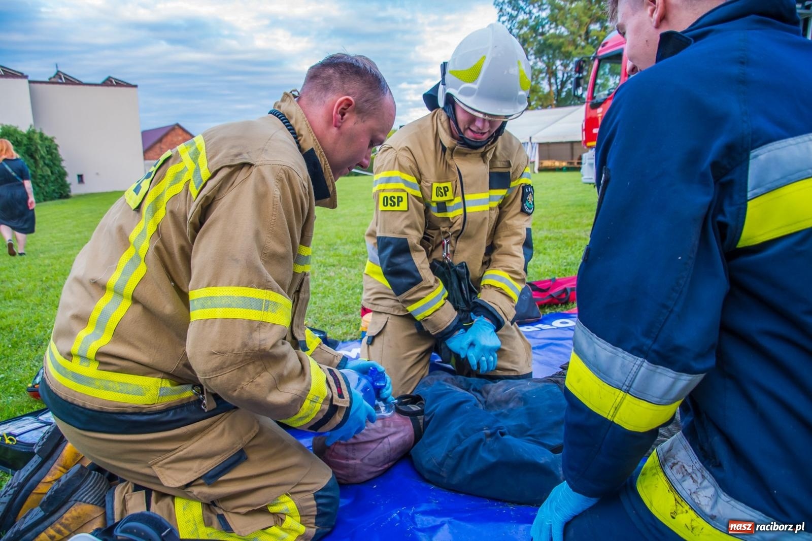 Zdjęcie w galerii na portalu naszraciborz.pl: Ćwiczenia strażackie w Krzanowicach. Świętowanie 135-lecia miejscowej OSP wiadomości z regionu