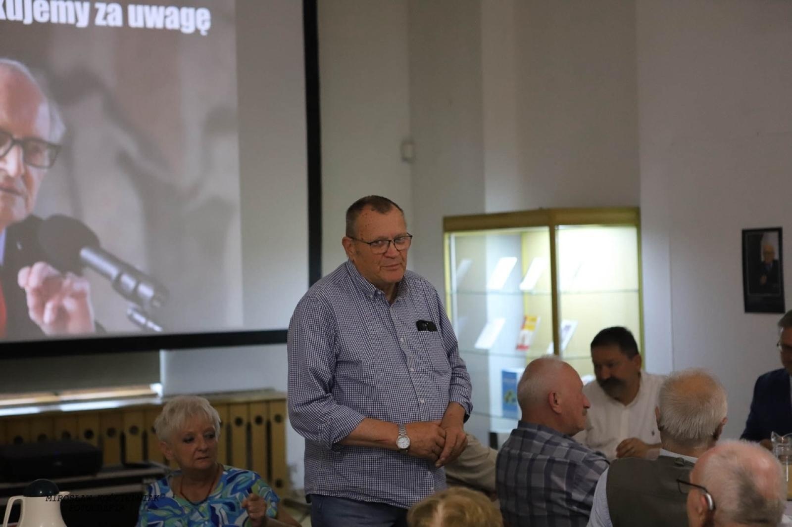 Zdjęcie w galerii na portalu naszraciborz.pl: W Muzeum wspomniano śp. Pawła Newerlę wiadomości z regionu