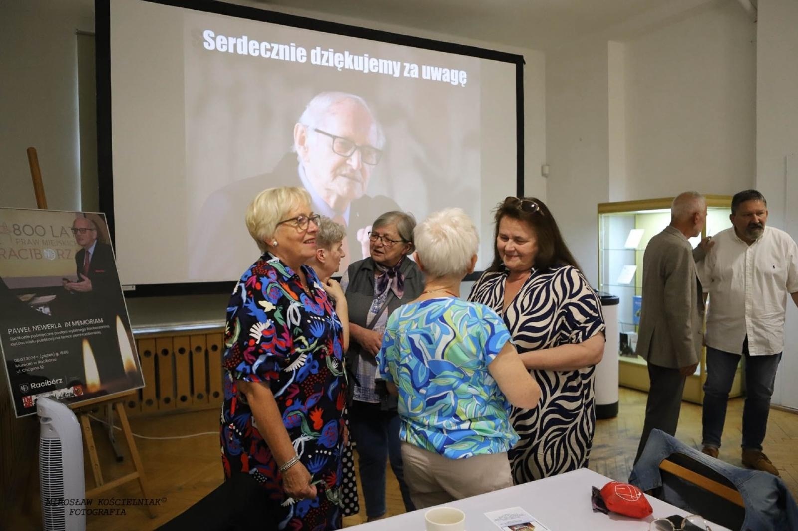 Zdjęcie w galerii na portalu naszraciborz.pl: W Muzeum wspomniano śp. Pawła Newerlę wiadomości z regionu