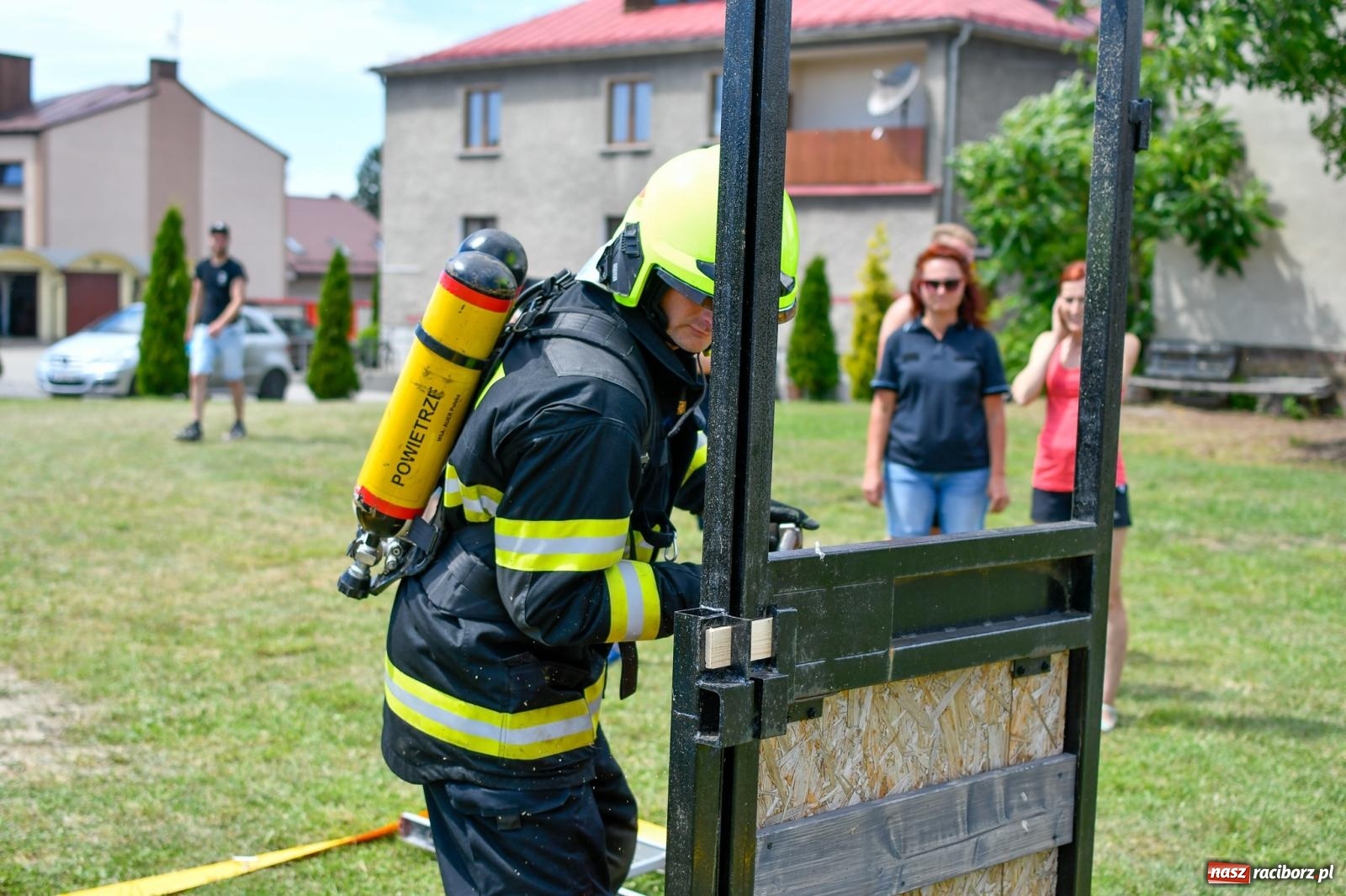 Zdjęcie w galerii na portalu naszraciborz.pl: VI Międzynarodowe Zawody Sportowo-Pożarnicze Żelazny jak strażak [FOTO i WIDEO] wiadomości z regionu