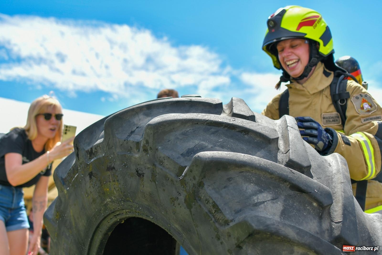 Zdjęcie w galerii na portalu naszraciborz.pl: VI Międzynarodowe Zawody Sportowo-Pożarnicze Żelazny jak strażak [FOTO i WIDEO] wiadomości z regionu