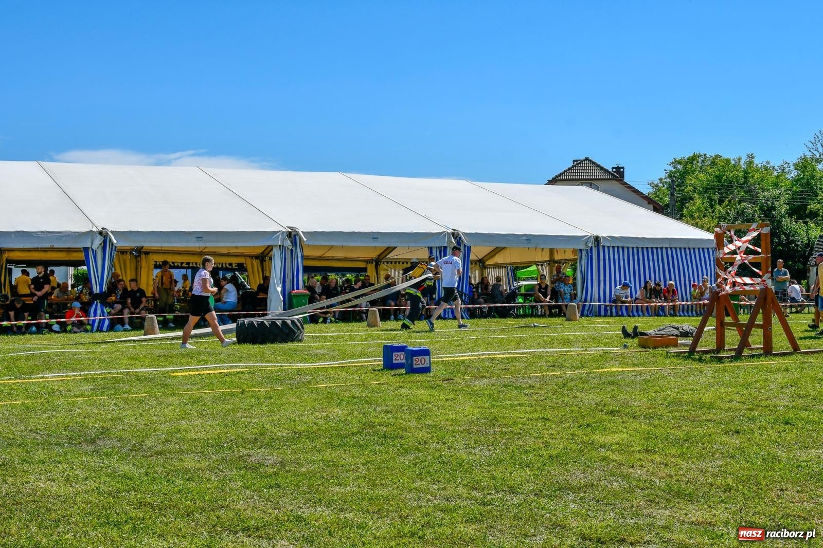 Zdjęcie w galerii na portalu naszraciborz.pl: VI Międzynarodowe Zawody Sportowo-Pożarnicze Żelazny jak strażak [FOTO i WIDEO] wiadomości z regionu