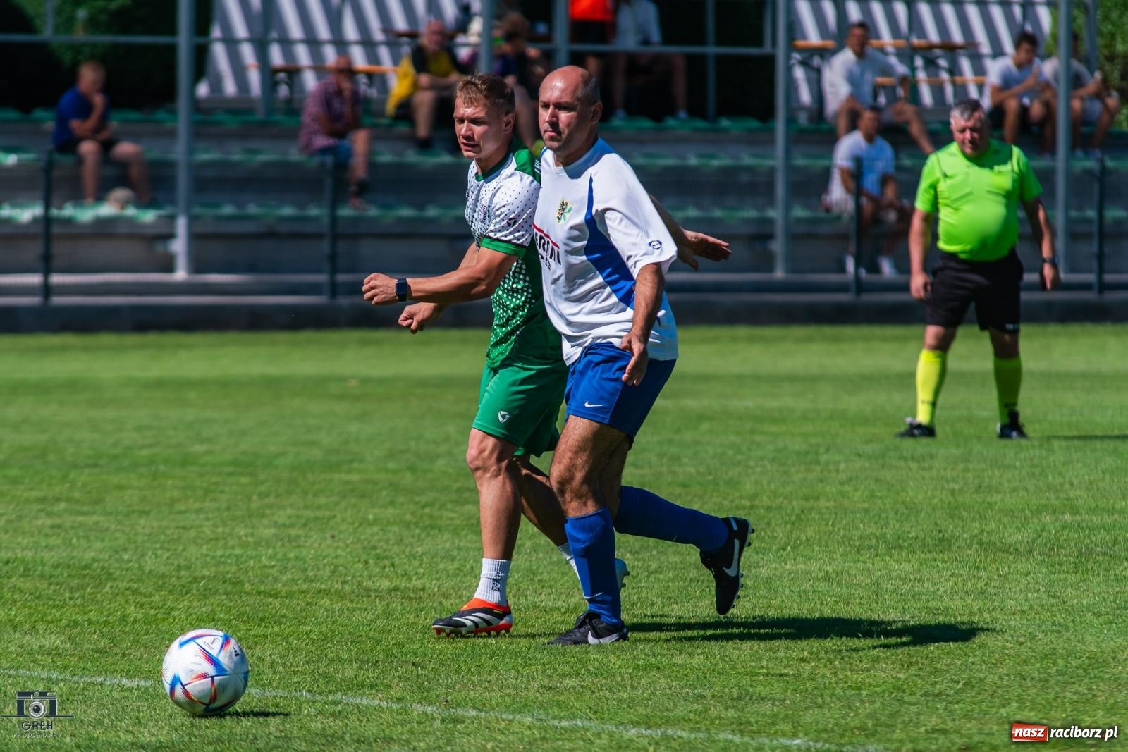 Zdjęcie w galerii na portalu naszraciborz.pl: Oldboje Chałupek z pucharem wójta gminy Krzyżanowice [FOTO i WIDEO] wiadomości z regionu