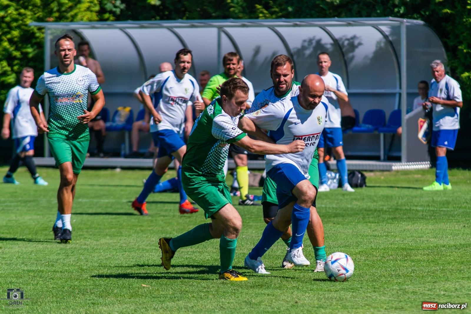Zdjęcie w galerii na portalu naszraciborz.pl: Oldboje Chałupek z pucharem wójta gminy Krzyżanowice [FOTO i WIDEO] wiadomości z regionu