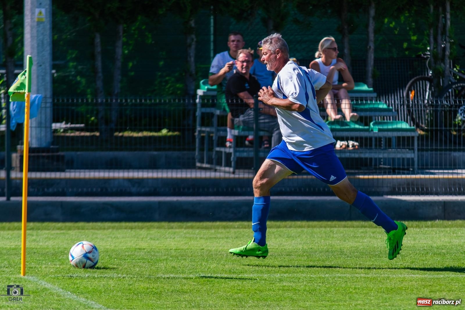 Zdjęcie w galerii na portalu naszraciborz.pl: Oldboje Chałupek z pucharem wójta gminy Krzyżanowice [FOTO i WIDEO] wiadomości z regionu