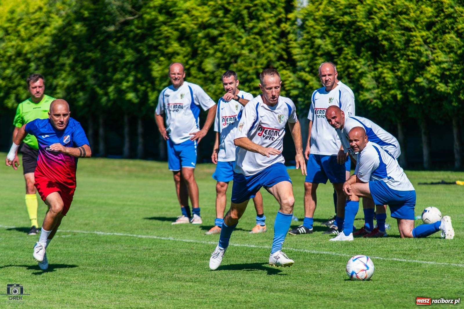 Zdjęcie w galerii na portalu naszraciborz.pl: Oldboje Chałupek z pucharem wójta gminy Krzyżanowice [FOTO i WIDEO] wiadomości z regionu