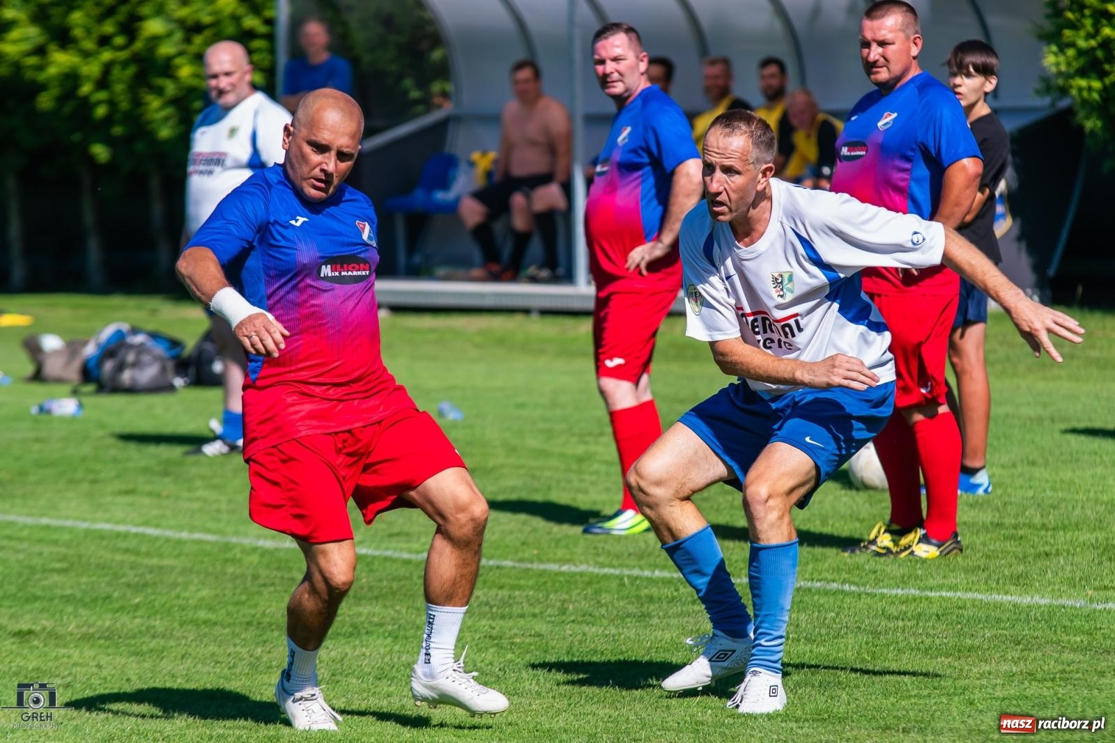 Zdjęcie w galerii na portalu naszraciborz.pl: Oldboje Chałupek z pucharem wójta gminy Krzyżanowice [FOTO i WIDEO] wiadomości z regionu