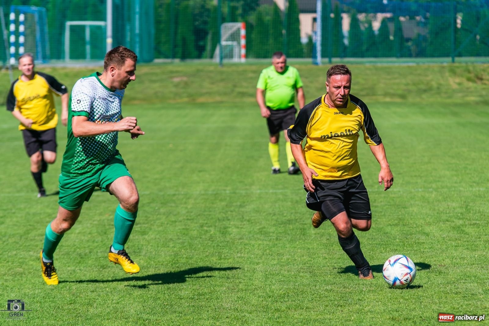 Zdjęcie w galerii na portalu naszraciborz.pl: Oldboje Chałupek z pucharem wójta gminy Krzyżanowice [FOTO i WIDEO] wiadomości z regionu