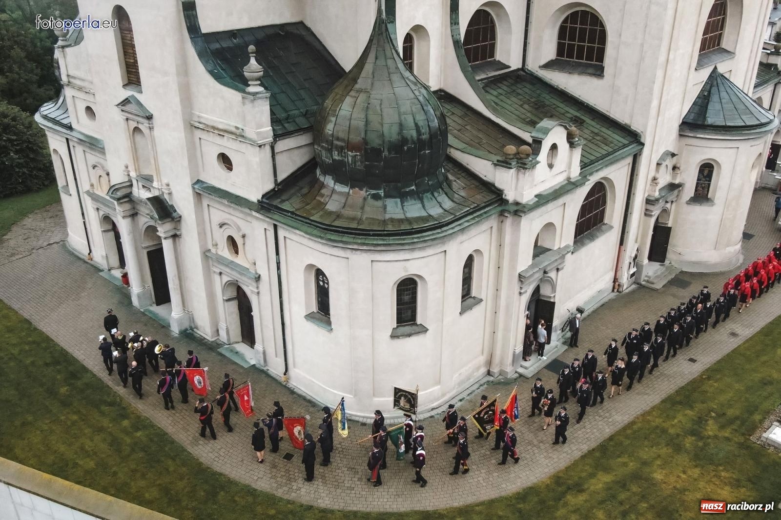 Zdjęcie w galerii na portalu naszraciborz.pl: Taki prezent na strażackie urodziny zdarza się rzadko. OSP Krzanowice świętuje 135-lecie [FOTO i WIDEO] wiadomości z regionu