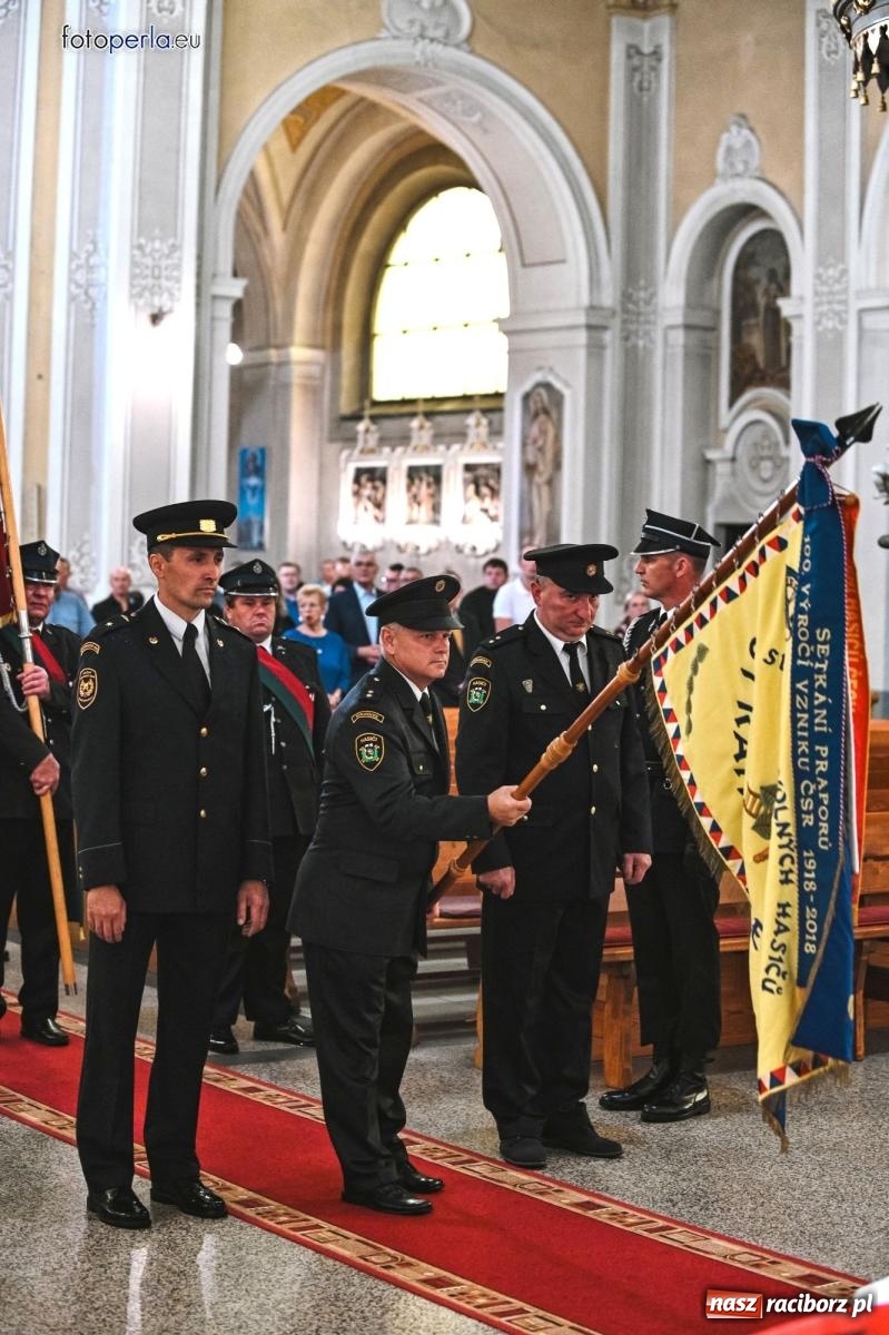 Zdjęcie w galerii na portalu naszraciborz.pl: Taki prezent na strażackie urodziny zdarza się rzadko. OSP Krzanowice świętuje 135-lecie [FOTO i WIDEO] wiadomości z regionu