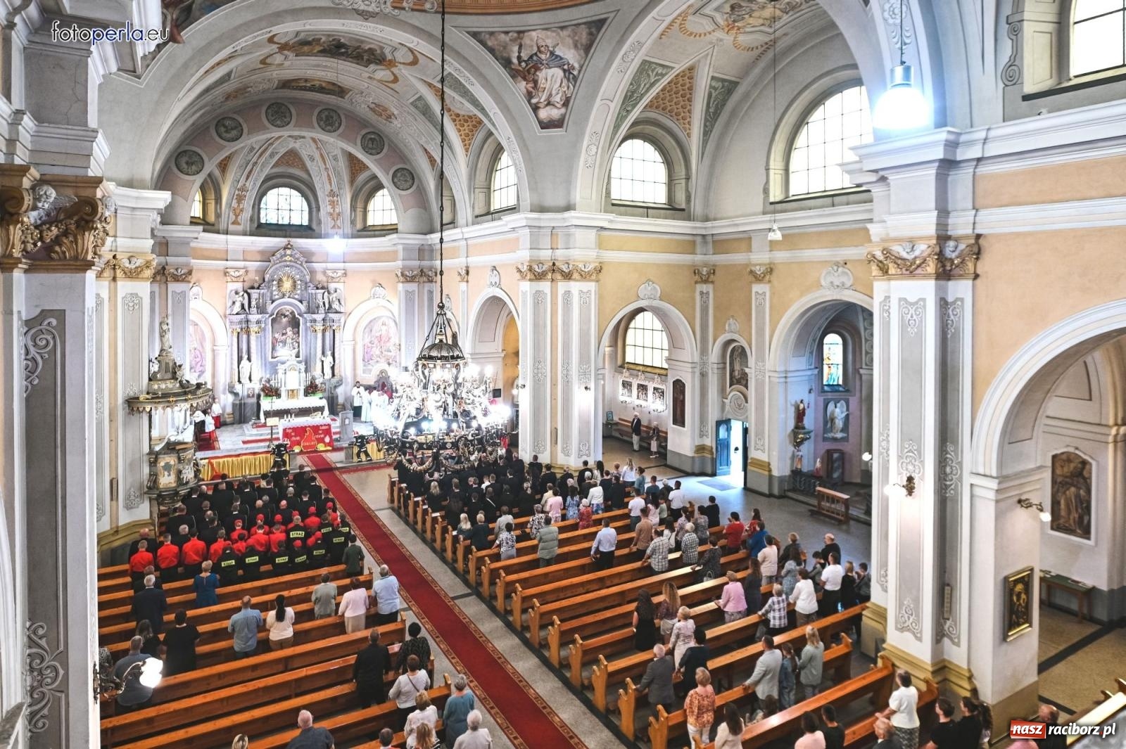 Zdjęcie w galerii na portalu naszraciborz.pl: Taki prezent na strażackie urodziny zdarza się rzadko. OSP Krzanowice świętuje 135-lecie [FOTO i WIDEO] wiadomości z regionu