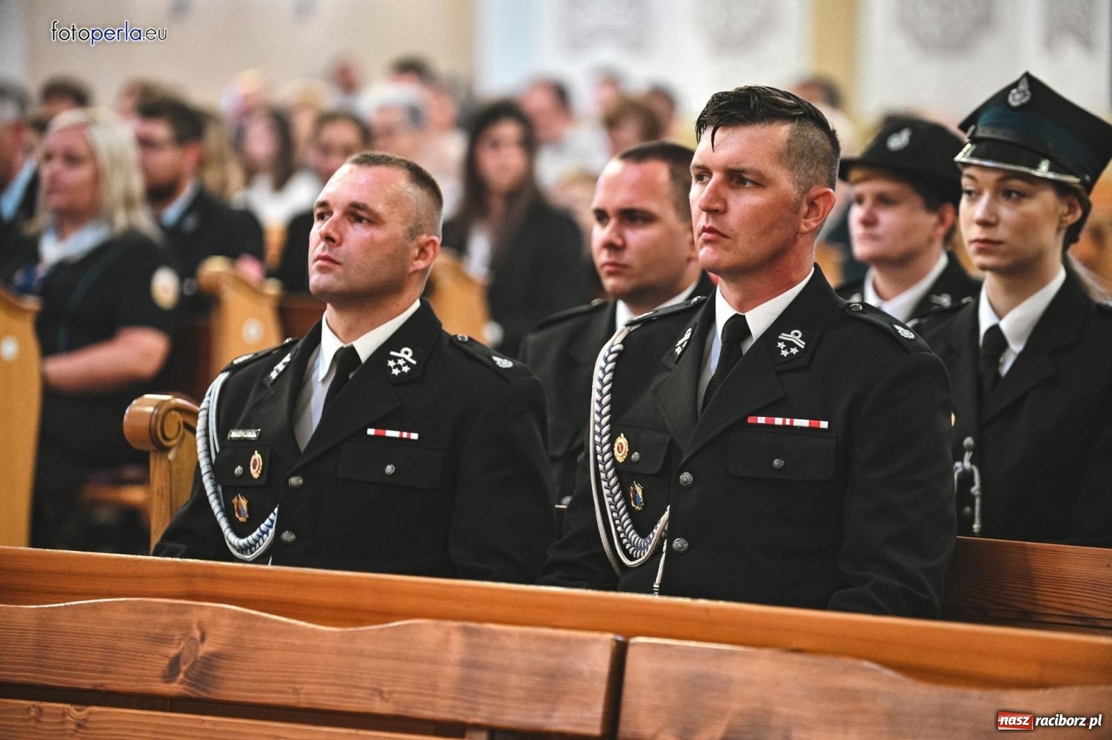 Zdjęcie w galerii na portalu naszraciborz.pl: Taki prezent na strażackie urodziny zdarza się rzadko. OSP Krzanowice świętuje 135-lecie [FOTO i WIDEO] wiadomości z regionu