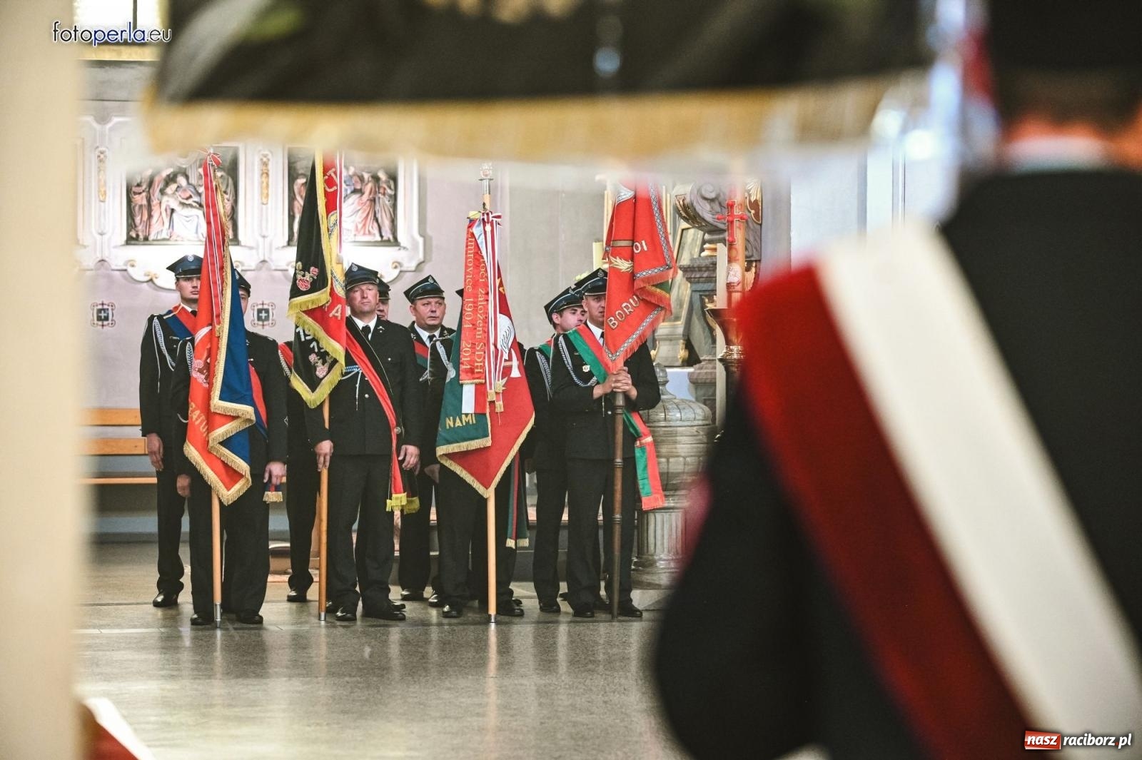 Zdjęcie w galerii na portalu naszraciborz.pl: Taki prezent na strażackie urodziny zdarza się rzadko. OSP Krzanowice świętuje 135-lecie [FOTO i WIDEO] wiadomości z regionu