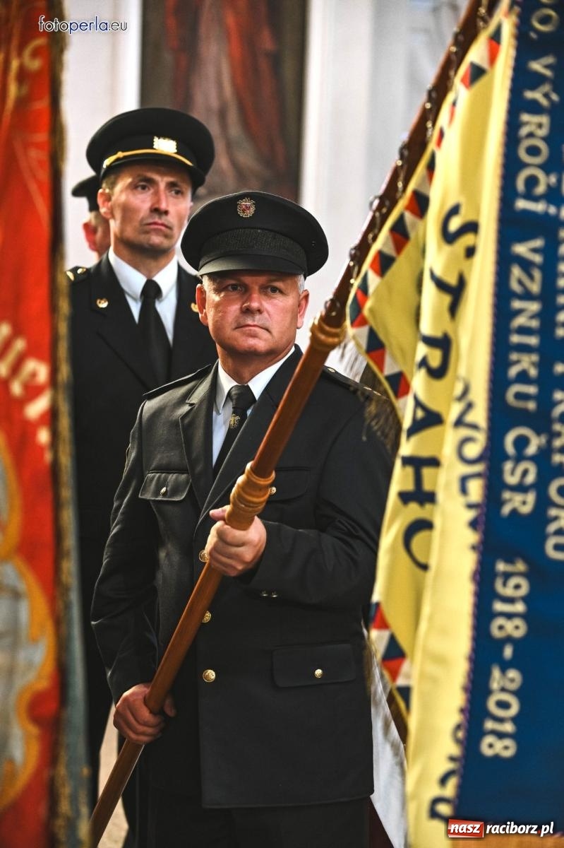 Zdjęcie w galerii na portalu naszraciborz.pl: Taki prezent na strażackie urodziny zdarza się rzadko. OSP Krzanowice świętuje 135-lecie [FOTO i WIDEO] wiadomości z regionu