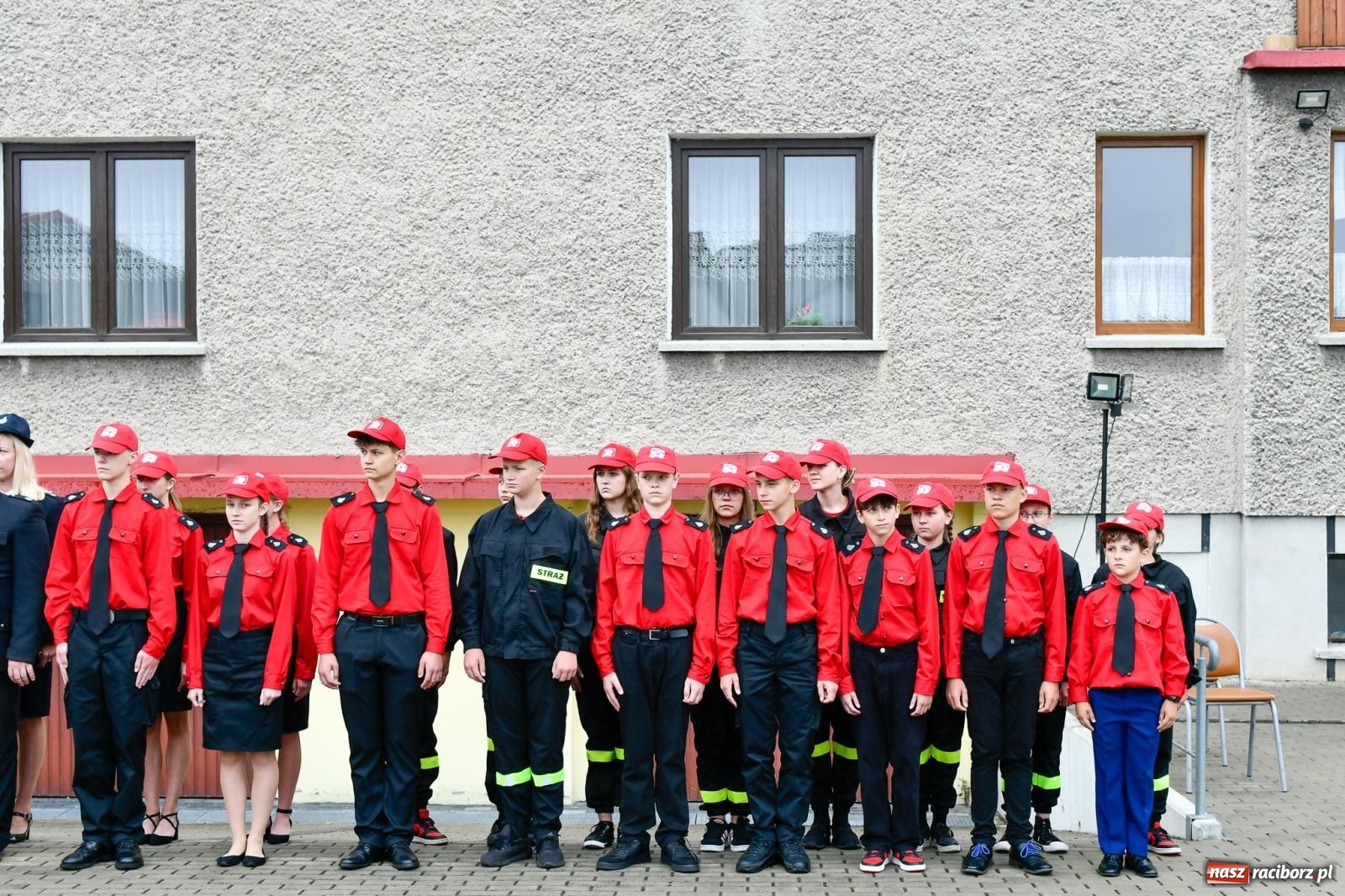 Zdjęcie w galerii na portalu naszraciborz.pl: Taki prezent na strażackie urodziny zdarza się rzadko. OSP Krzanowice świętuje 135-lecie [FOTO i WIDEO] wiadomości z regionu