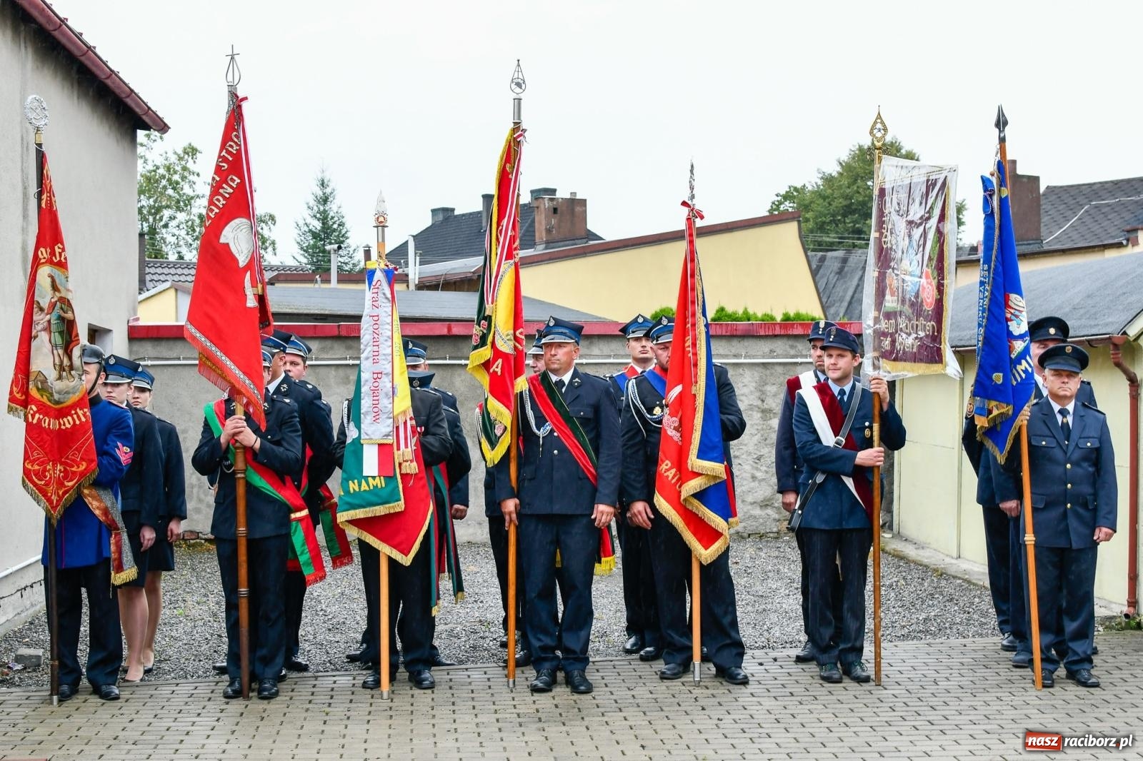 Zdjęcie w galerii na portalu naszraciborz.pl: Taki prezent na strażackie urodziny zdarza się rzadko. OSP Krzanowice świętuje 135-lecie [FOTO i WIDEO] wiadomości z regionu