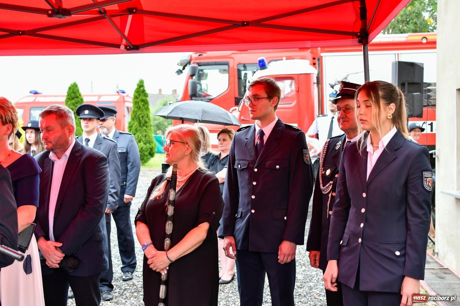 Zdjęcie w galerii na portalu naszraciborz.pl: Taki prezent na strażackie urodziny zdarza się rzadko. OSP Krzanowice świętuje 135-lecie [FOTO i WIDEO] wiadomości z regionu