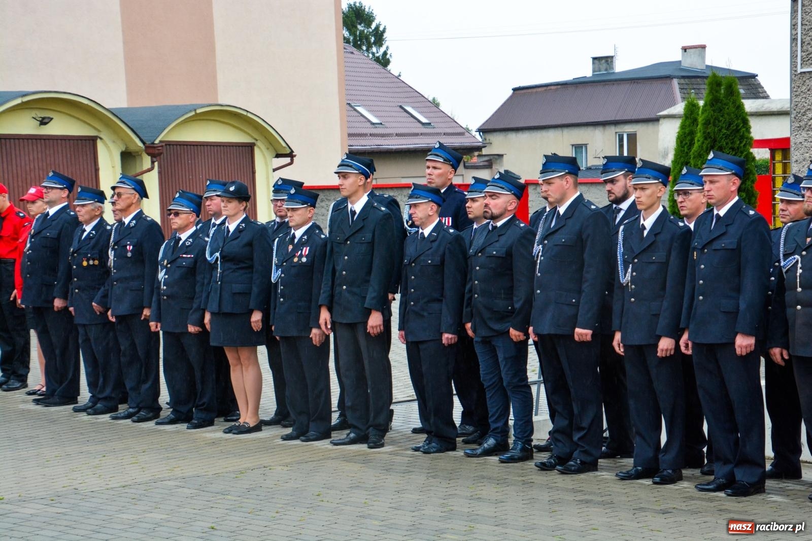 Zdjęcie w galerii na portalu naszraciborz.pl: Taki prezent na strażackie urodziny zdarza się rzadko. OSP Krzanowice świętuje 135-lecie [FOTO i WIDEO] wiadomości z regionu