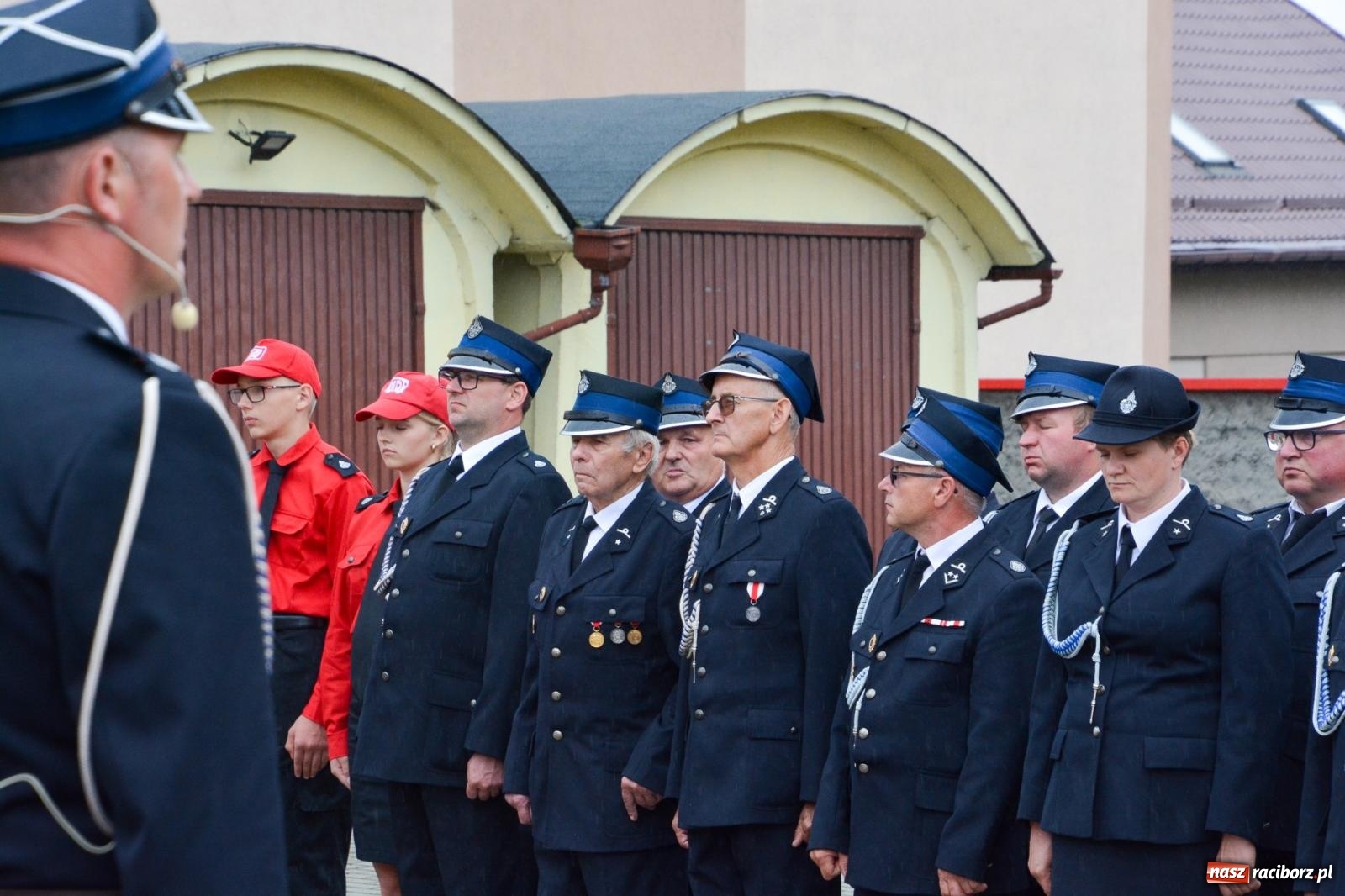 Zdjęcie w galerii na portalu naszraciborz.pl: Taki prezent na strażackie urodziny zdarza się rzadko. OSP Krzanowice świętuje 135-lecie [FOTO i WIDEO] wiadomości z regionu