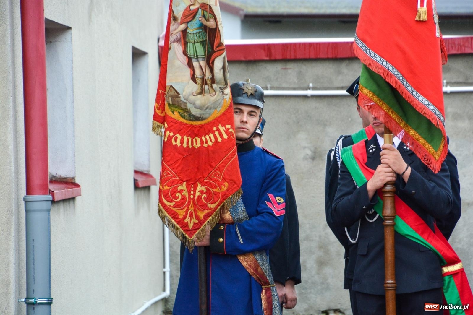 Zdjęcie w galerii na portalu naszraciborz.pl: Taki prezent na strażackie urodziny zdarza się rzadko. OSP Krzanowice świętuje 135-lecie [FOTO i WIDEO] wiadomości z regionu