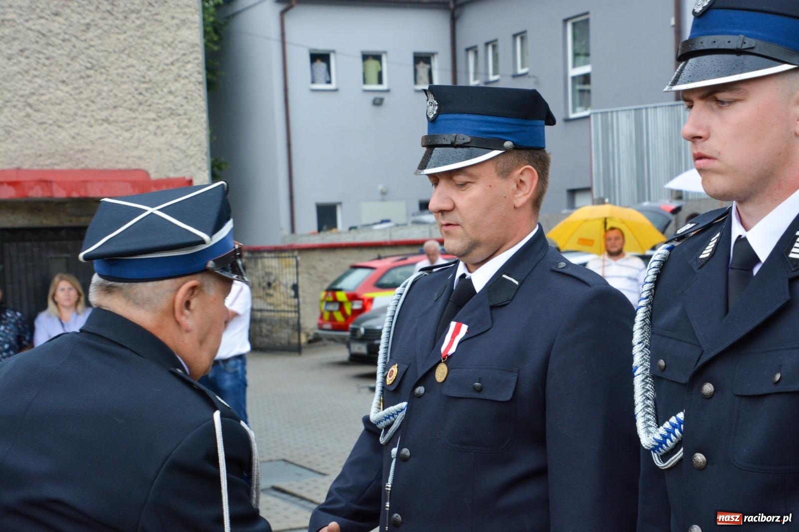 Zdjęcie w galerii na portalu naszraciborz.pl: Taki prezent na strażackie urodziny zdarza się rzadko. OSP Krzanowice świętuje 135-lecie [FOTO i WIDEO] wiadomości z regionu