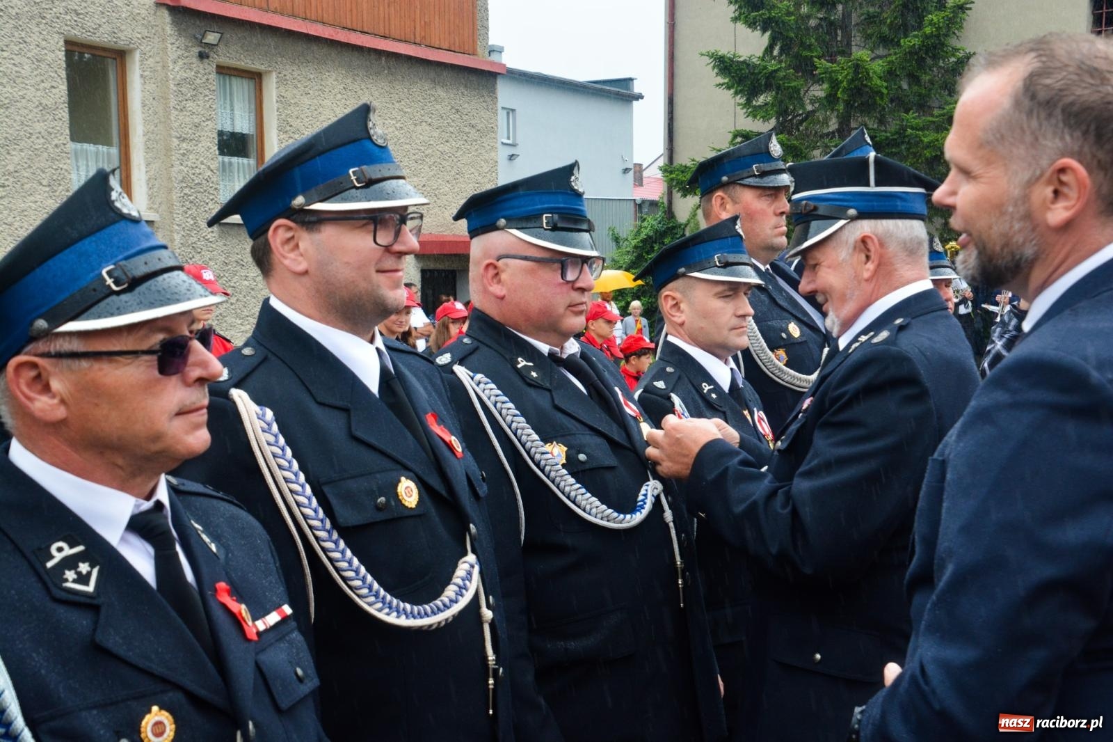 Zdjęcie w galerii na portalu naszraciborz.pl: Taki prezent na strażackie urodziny zdarza się rzadko. OSP Krzanowice świętuje 135-lecie [FOTO i WIDEO] wiadomości z regionu