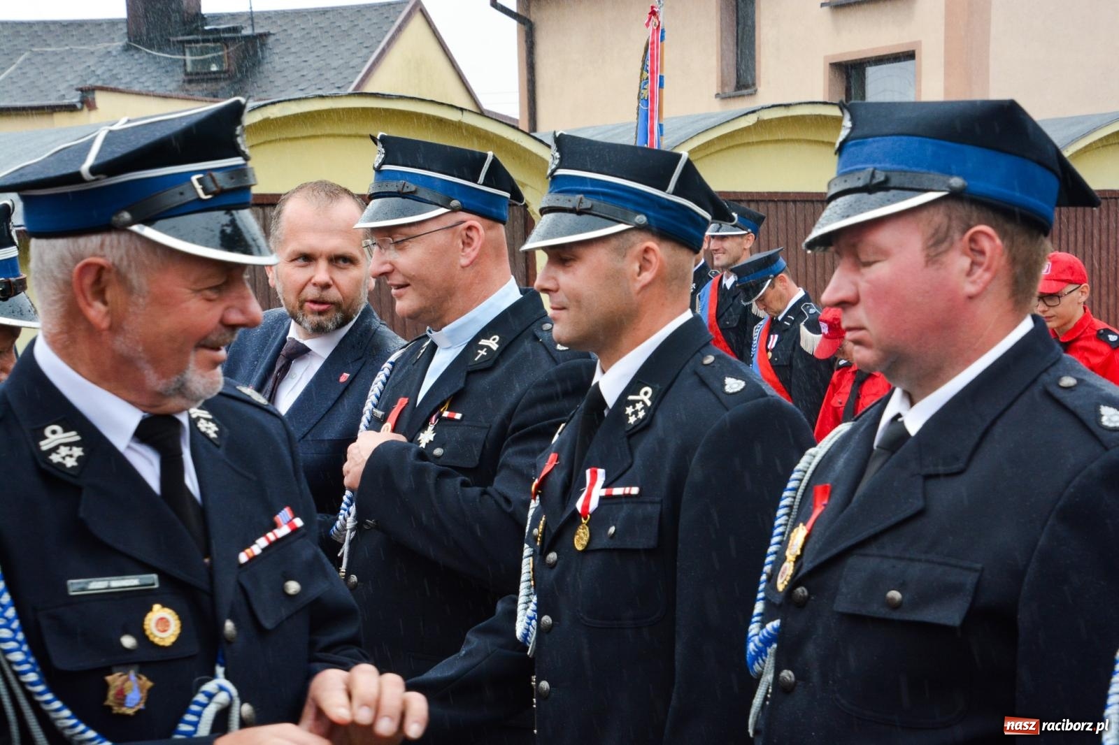 Zdjęcie w galerii na portalu naszraciborz.pl: Taki prezent na strażackie urodziny zdarza się rzadko. OSP Krzanowice świętuje 135-lecie [FOTO i WIDEO] wiadomości z regionu