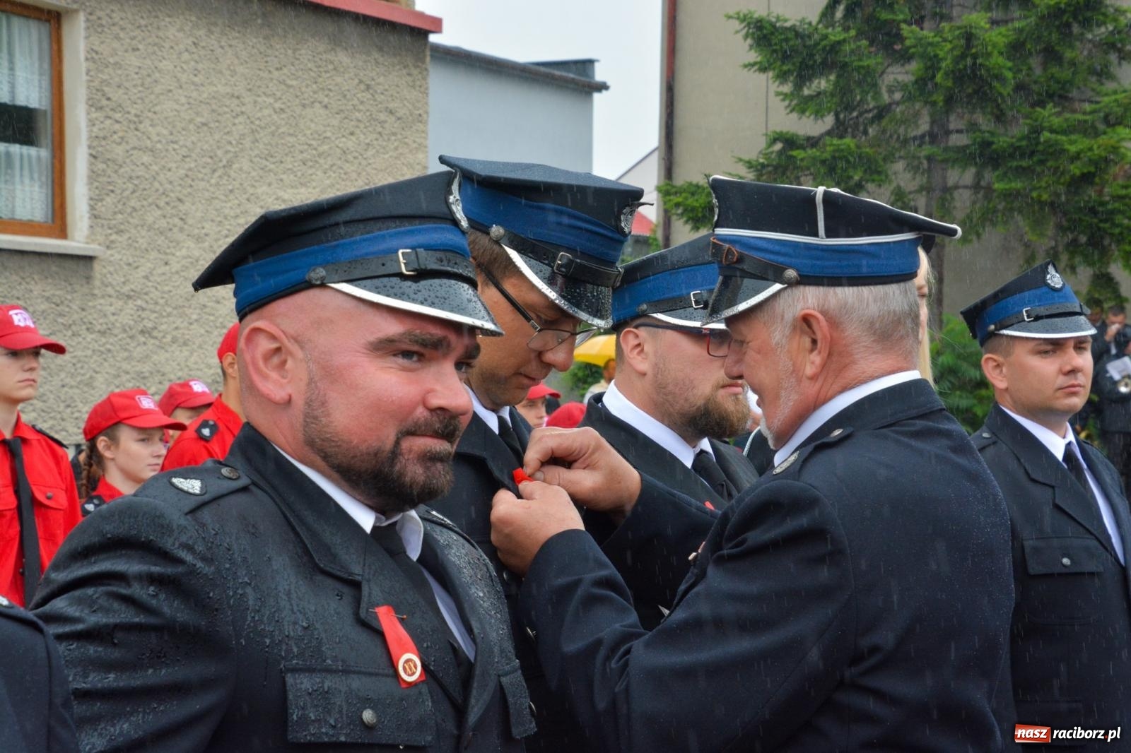 Zdjęcie w galerii na portalu naszraciborz.pl: Taki prezent na strażackie urodziny zdarza się rzadko. OSP Krzanowice świętuje 135-lecie [FOTO i WIDEO] wiadomości z regionu