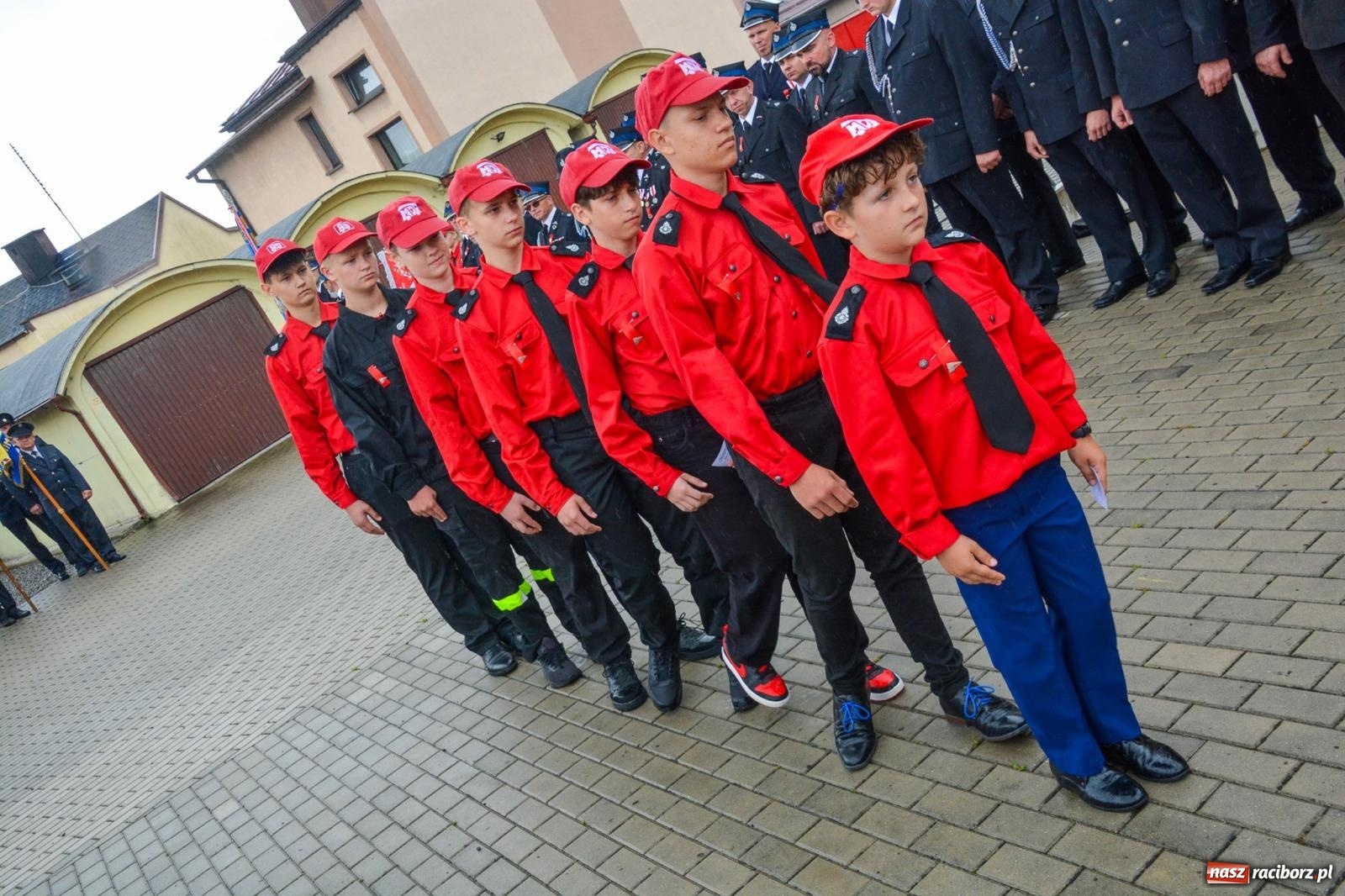 Zdjęcie w galerii na portalu naszraciborz.pl: Taki prezent na strażackie urodziny zdarza się rzadko. OSP Krzanowice świętuje 135-lecie [FOTO i WIDEO] wiadomości z regionu