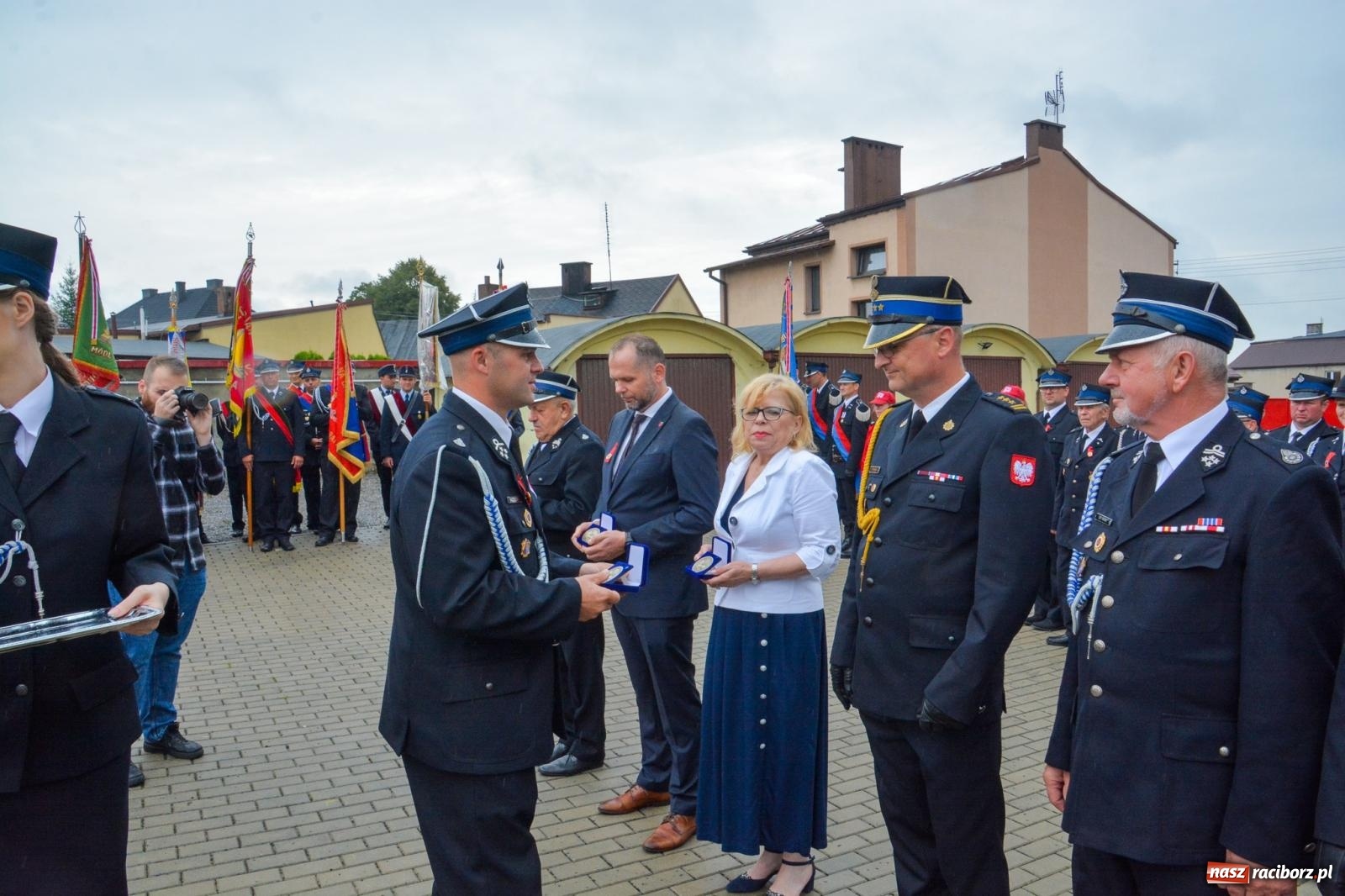 Zdjęcie w galerii na portalu naszraciborz.pl: Taki prezent na strażackie urodziny zdarza się rzadko. OSP Krzanowice świętuje 135-lecie [FOTO i WIDEO] wiadomości z regionu
