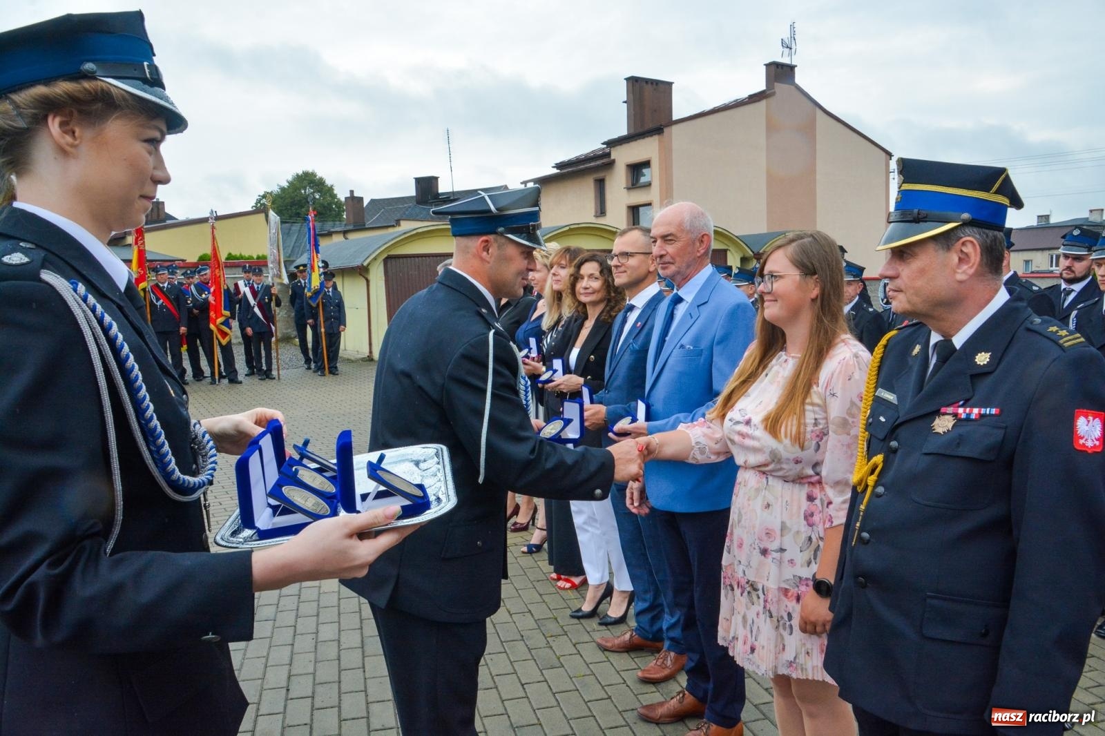 Zdjęcie w galerii na portalu naszraciborz.pl: Taki prezent na strażackie urodziny zdarza się rzadko. OSP Krzanowice świętuje 135-lecie [FOTO i WIDEO] wiadomości z regionu