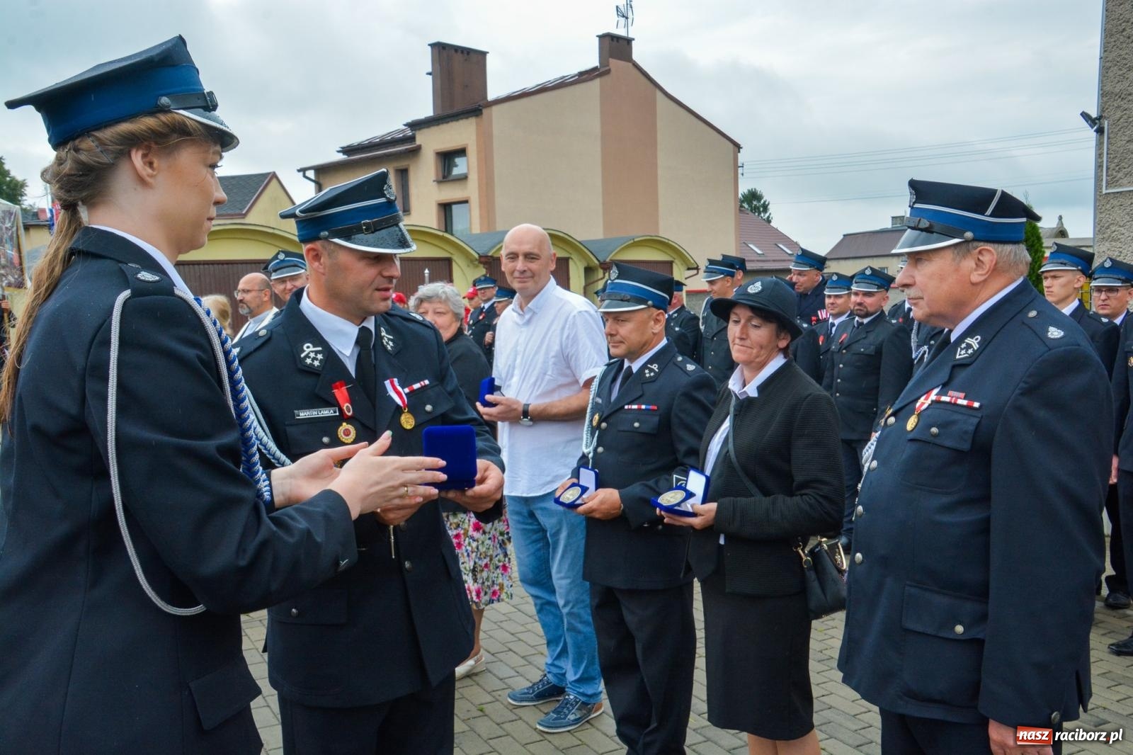 Zdjęcie w galerii na portalu naszraciborz.pl: Taki prezent na strażackie urodziny zdarza się rzadko. OSP Krzanowice świętuje 135-lecie [FOTO i WIDEO] wiadomości z regionu