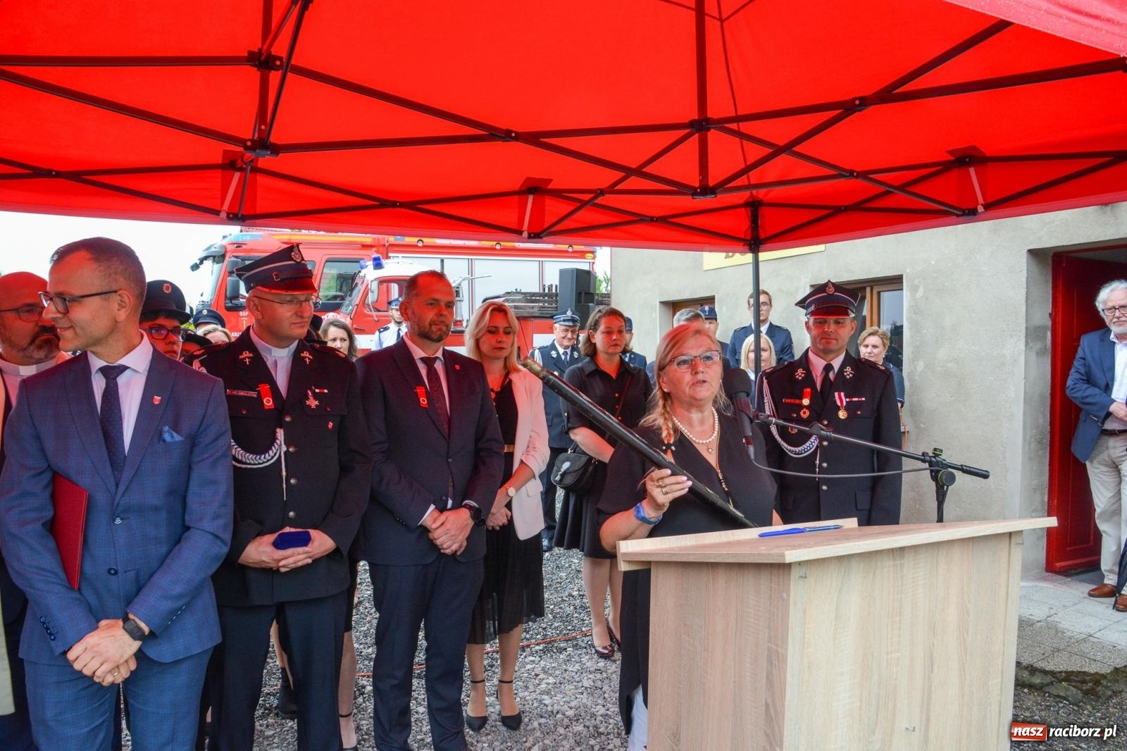 Zdjęcie w galerii na portalu naszraciborz.pl: Taki prezent na strażackie urodziny zdarza się rzadko. OSP Krzanowice świętuje 135-lecie [FOTO i WIDEO] wiadomości z regionu