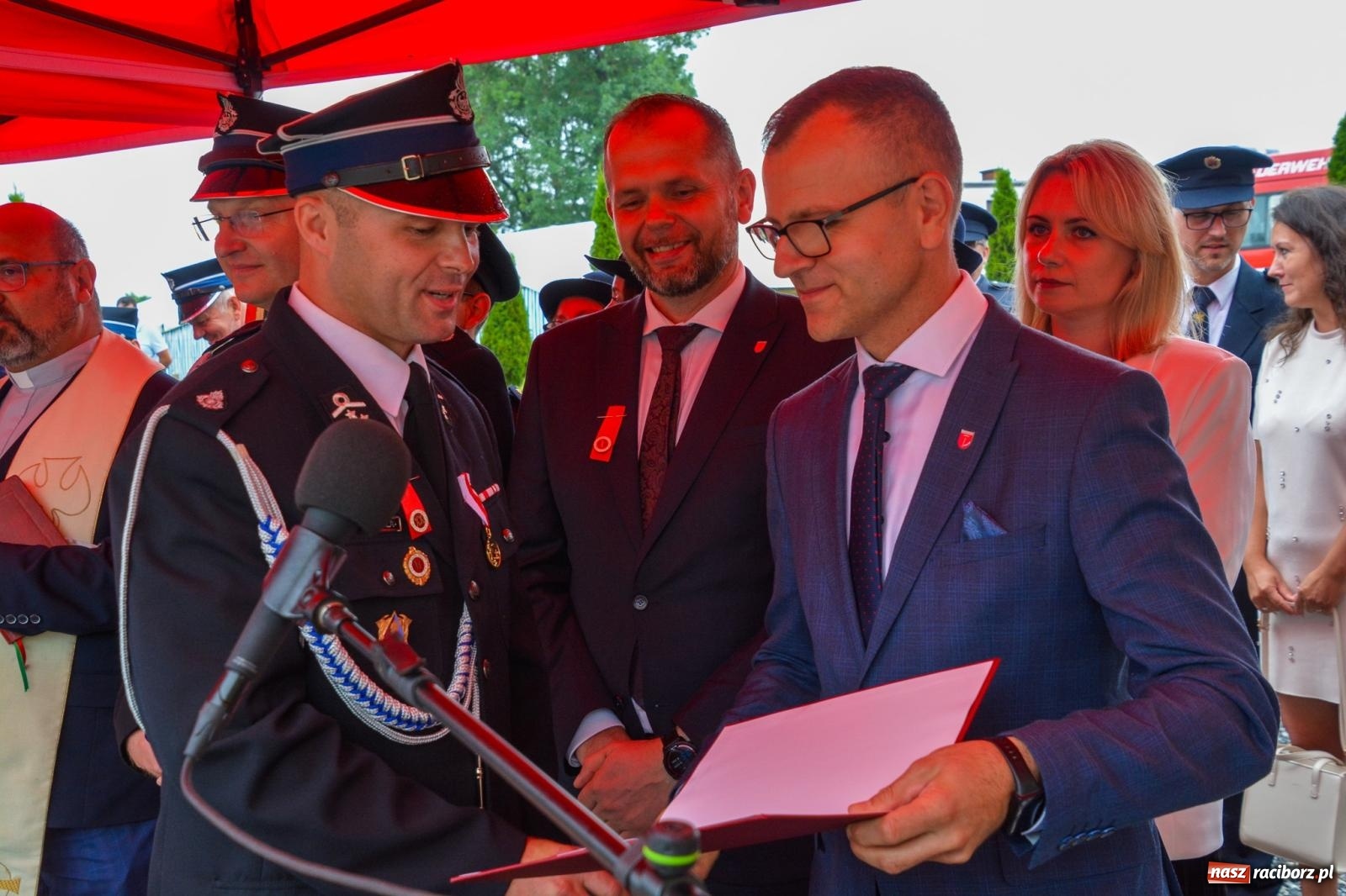 Zdjęcie w galerii na portalu naszraciborz.pl: Taki prezent na strażackie urodziny zdarza się rzadko. OSP Krzanowice świętuje 135-lecie [FOTO i WIDEO] wiadomości z regionu