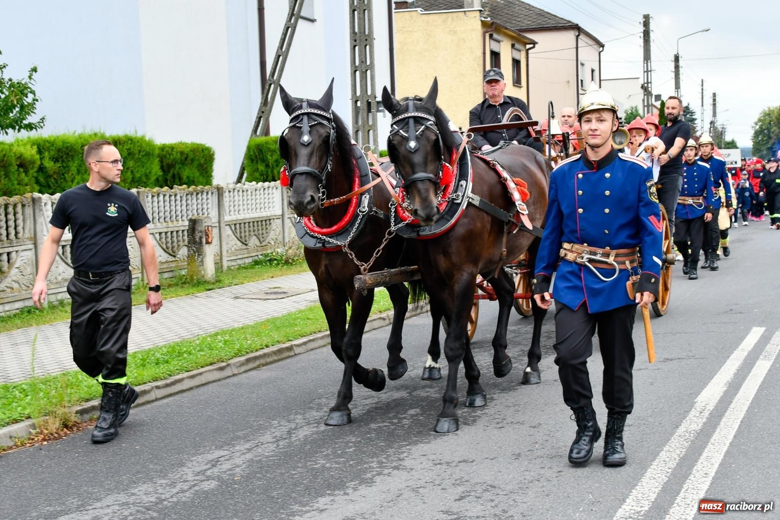 Zdjęcie w galerii na portalu naszraciborz.pl: Tworków z pucharem wójta Krzyżanowic na zawodach w Bieńkowicach wiadomości z regionu