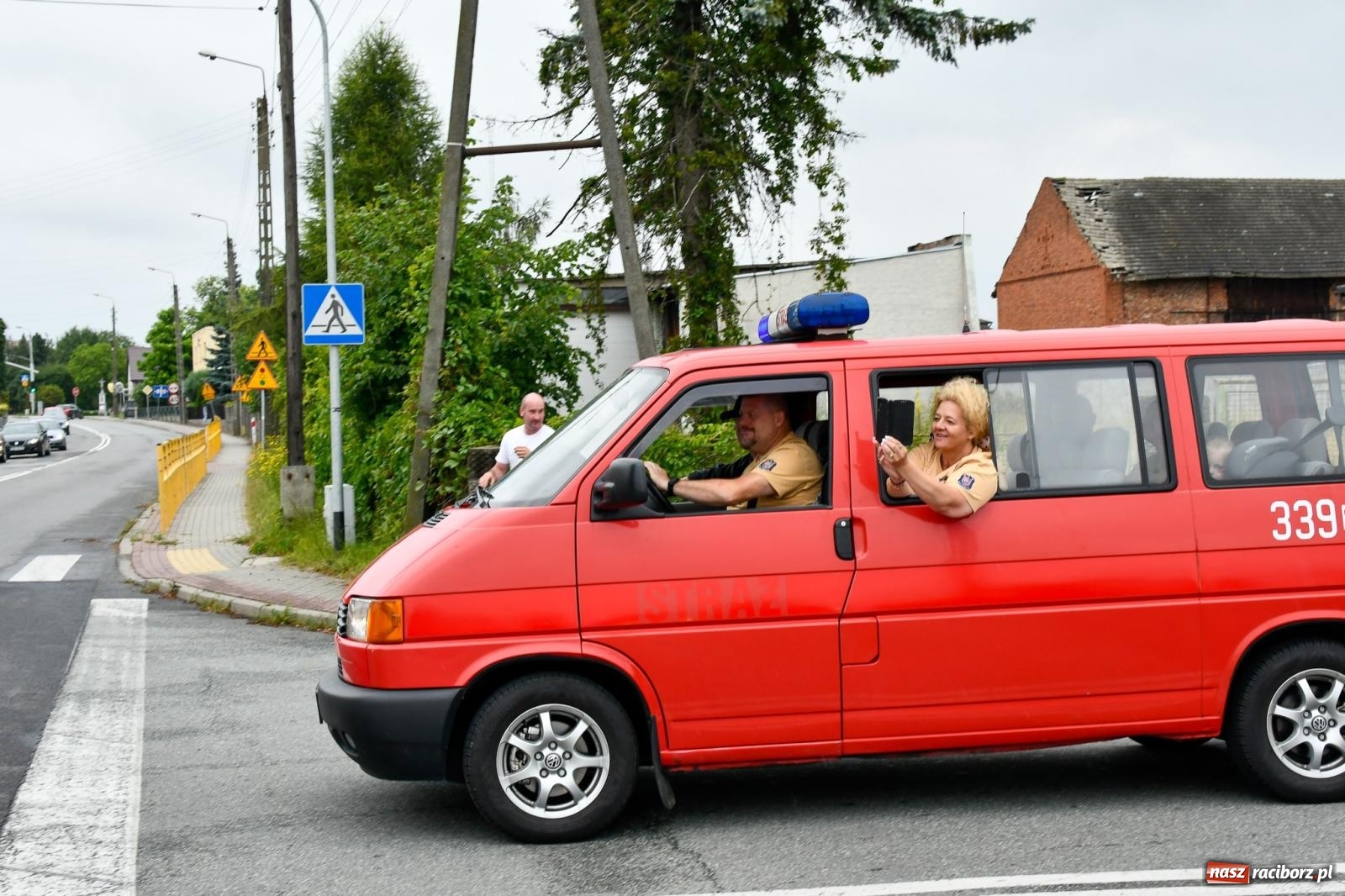 Zdjęcie w galerii na portalu naszraciborz.pl: Tworków z pucharem wójta Krzyżanowic na zawodach w Bieńkowicach wiadomości z regionu