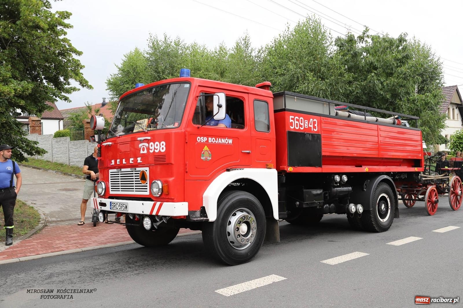 Zdjęcie w galerii na portalu naszraciborz.pl: Tworków z pucharem wójta Krzyżanowic na zawodach w Bieńkowicach wiadomości z regionu