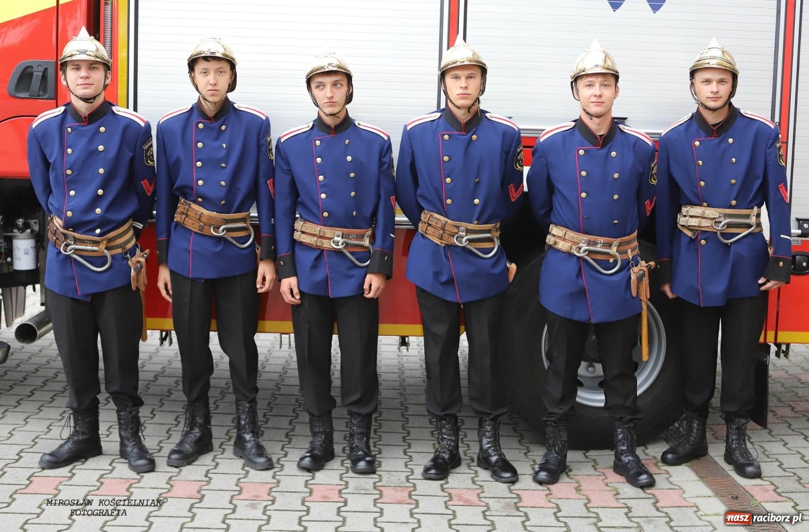 Zdjęcie w galerii na portalu naszraciborz.pl: Tworków z pucharem wójta Krzyżanowic na zawodach w Bieńkowicach wiadomości z regionu