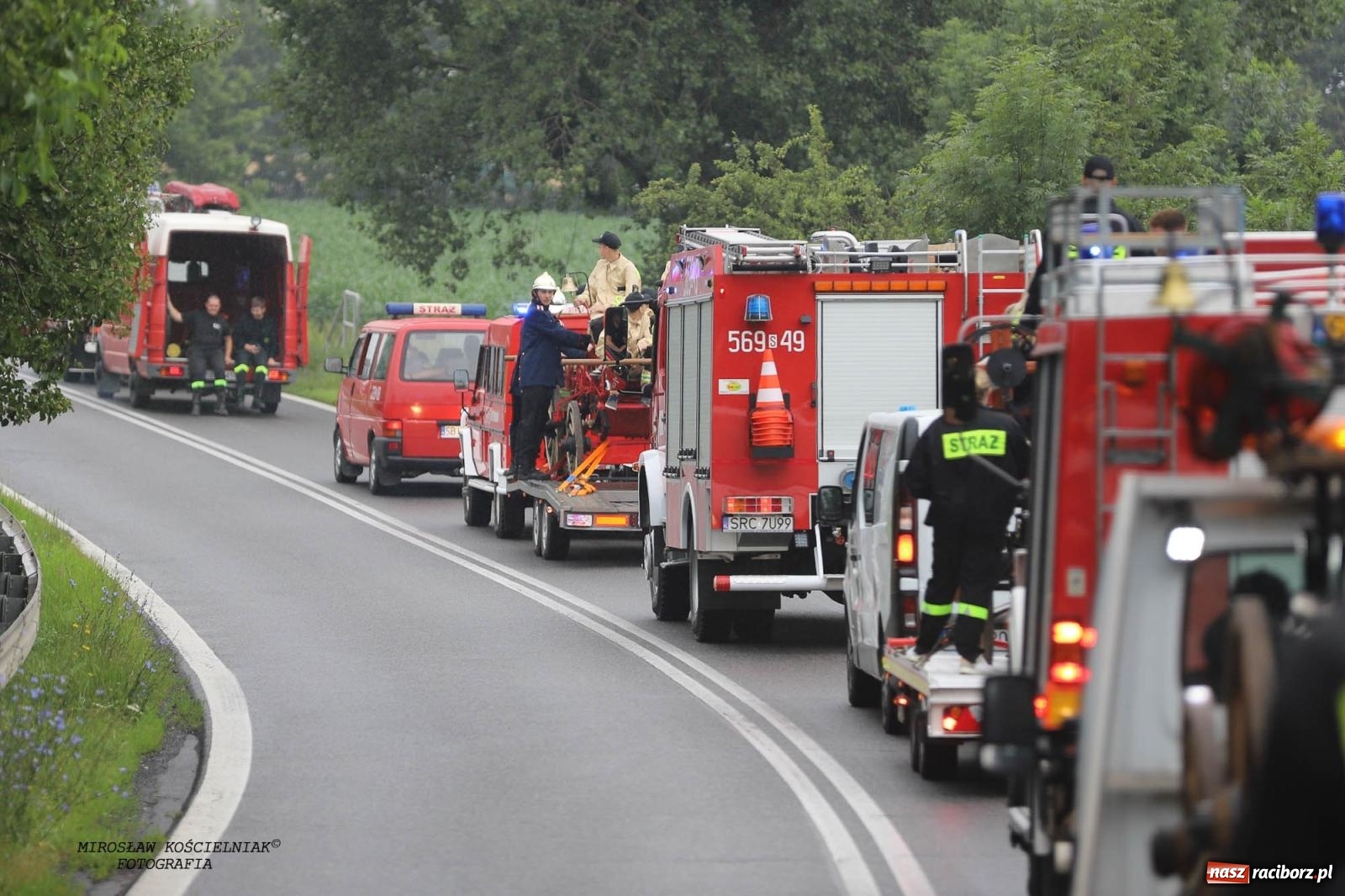 Zdjęcie w galerii na portalu naszraciborz.pl: Tworków z pucharem wójta Krzyżanowic na zawodach w Bieńkowicach wiadomości z regionu