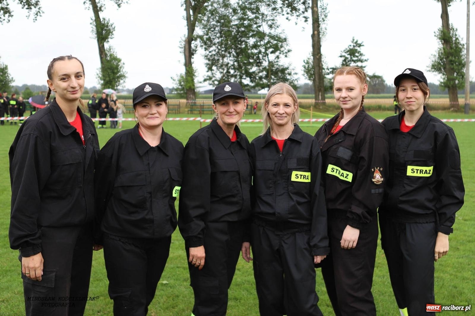 Zdjęcie w galerii na portalu naszraciborz.pl: Tworków z pucharem wójta Krzyżanowic na zawodach w Bieńkowicach wiadomości z regionu