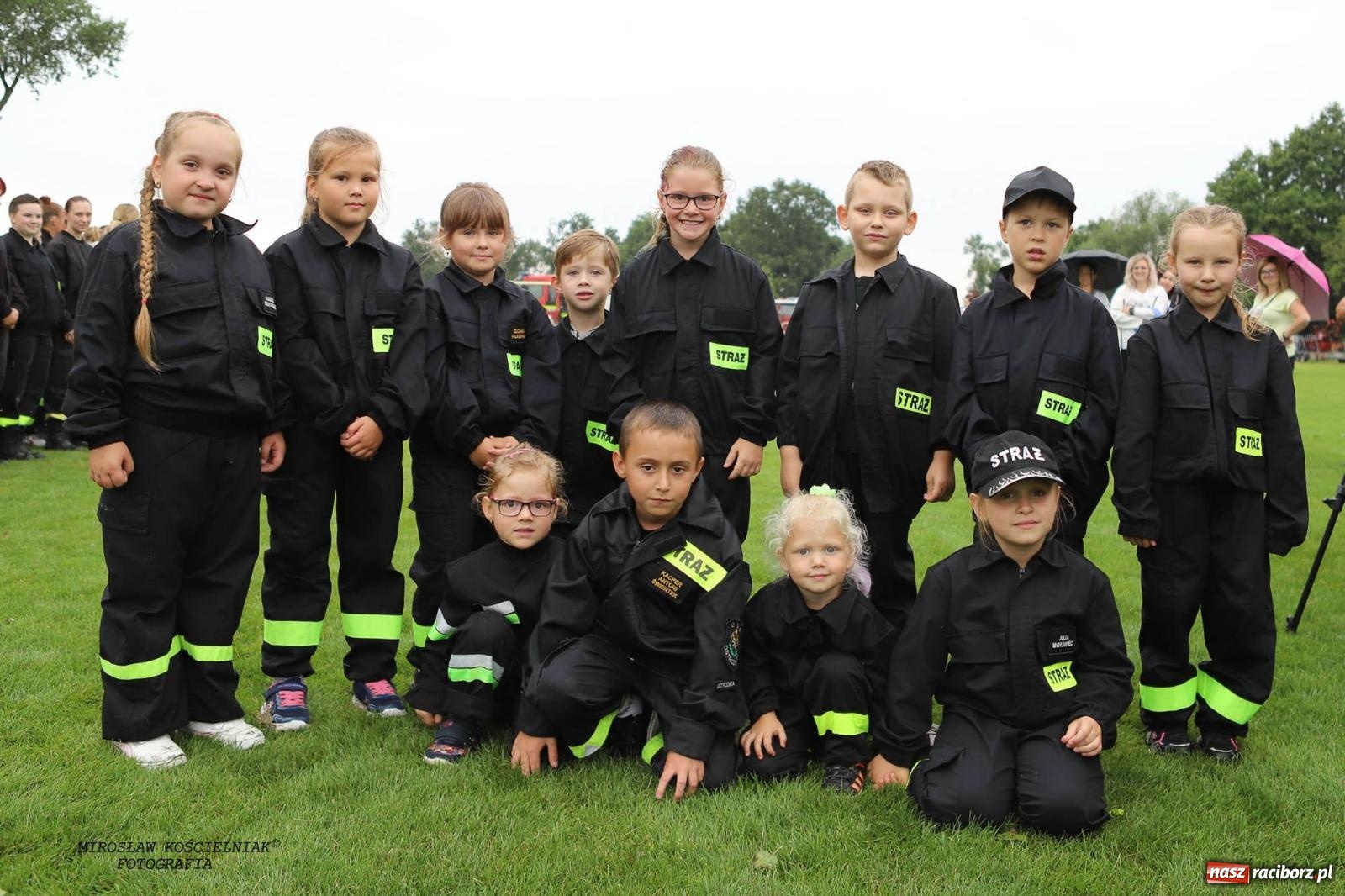 Zdjęcie w galerii na portalu naszraciborz.pl: Tworków z pucharem wójta Krzyżanowic na zawodach w Bieńkowicach wiadomości z regionu