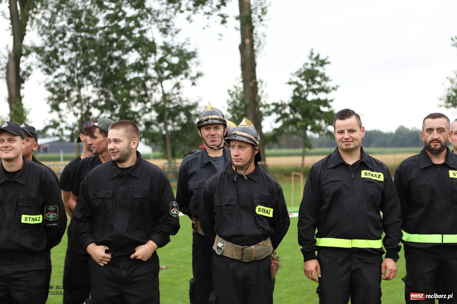 Zdjęcie w galerii na portalu naszraciborz.pl: Tworków z pucharem wójta Krzyżanowic na zawodach w Bieńkowicach wiadomości z regionu