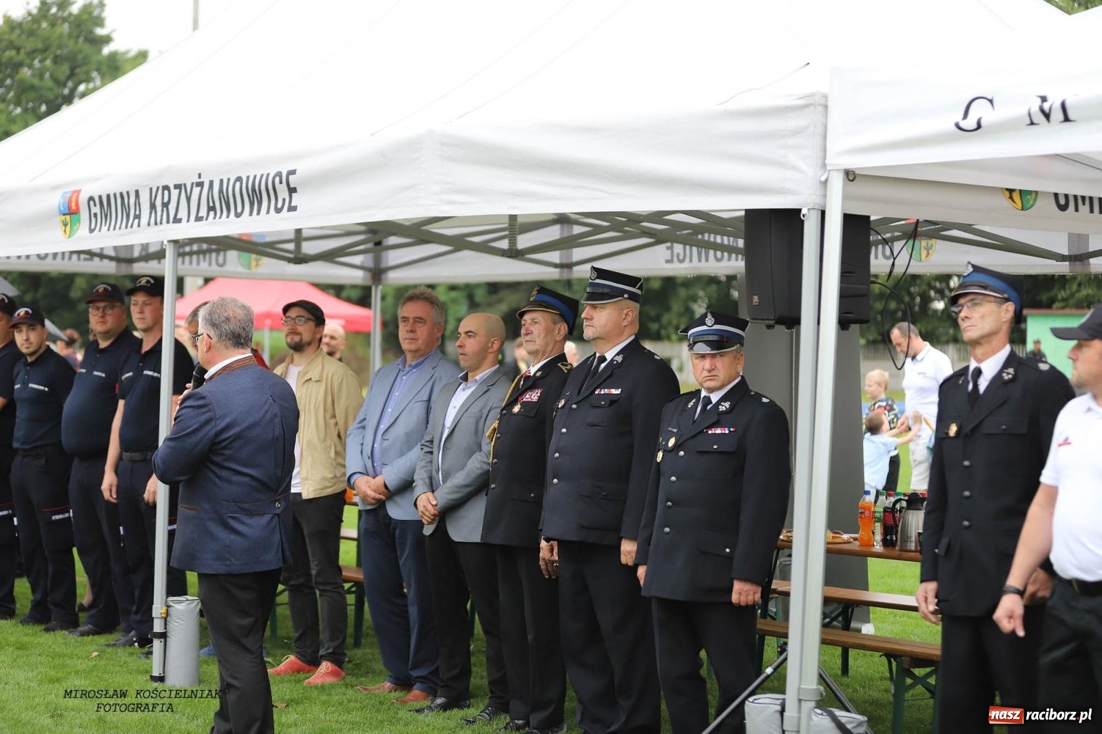Zdjęcie w galerii na portalu naszraciborz.pl: Tworków z pucharem wójta Krzyżanowic na zawodach w Bieńkowicach wiadomości z regionu